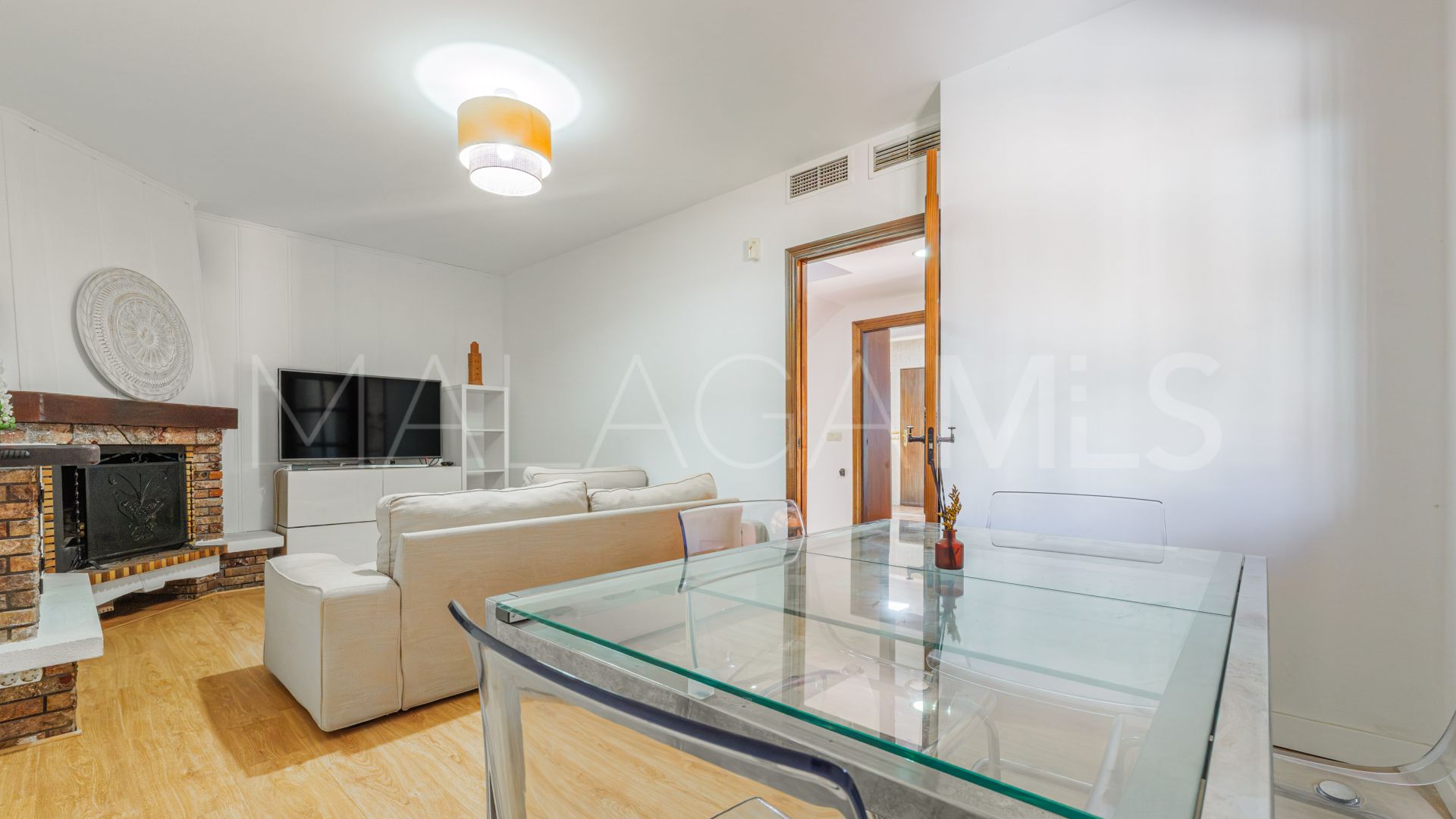 Parhus for sale in Malaga - Puerto de la Torre