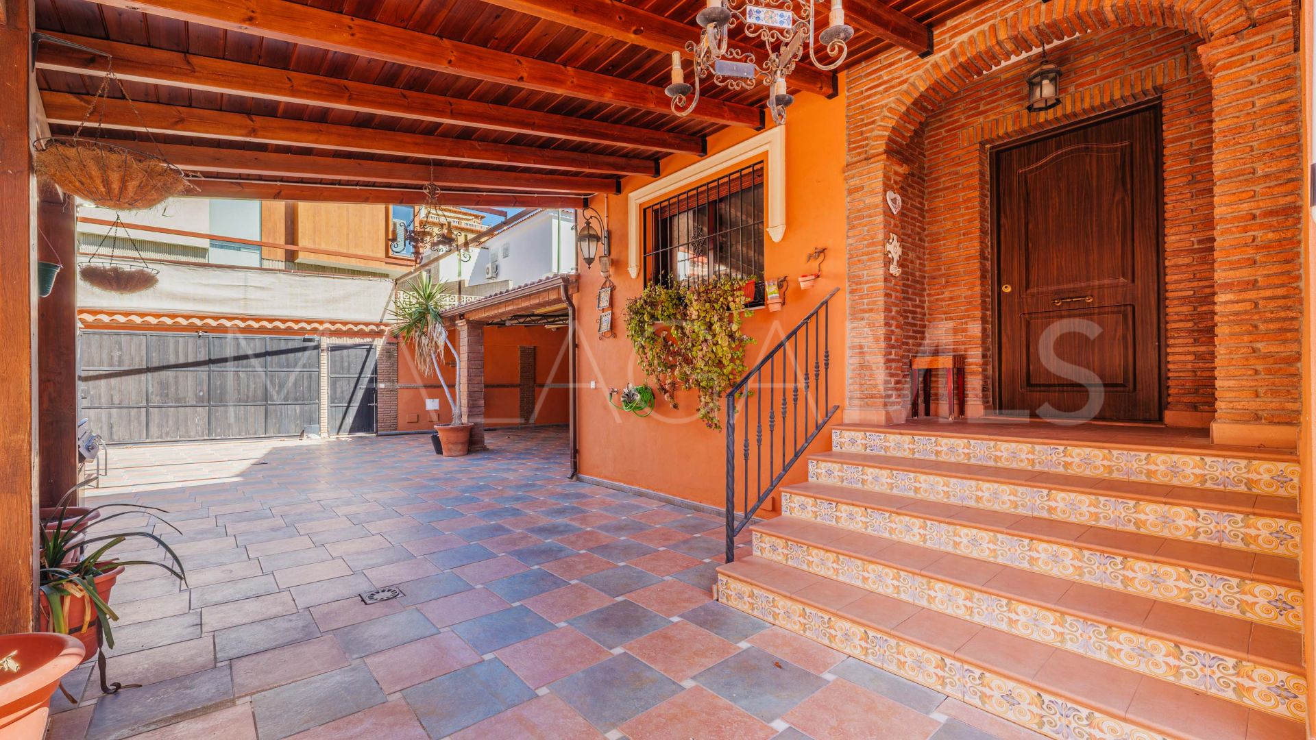 Parhus for sale in Malaga - Puerto de la Torre