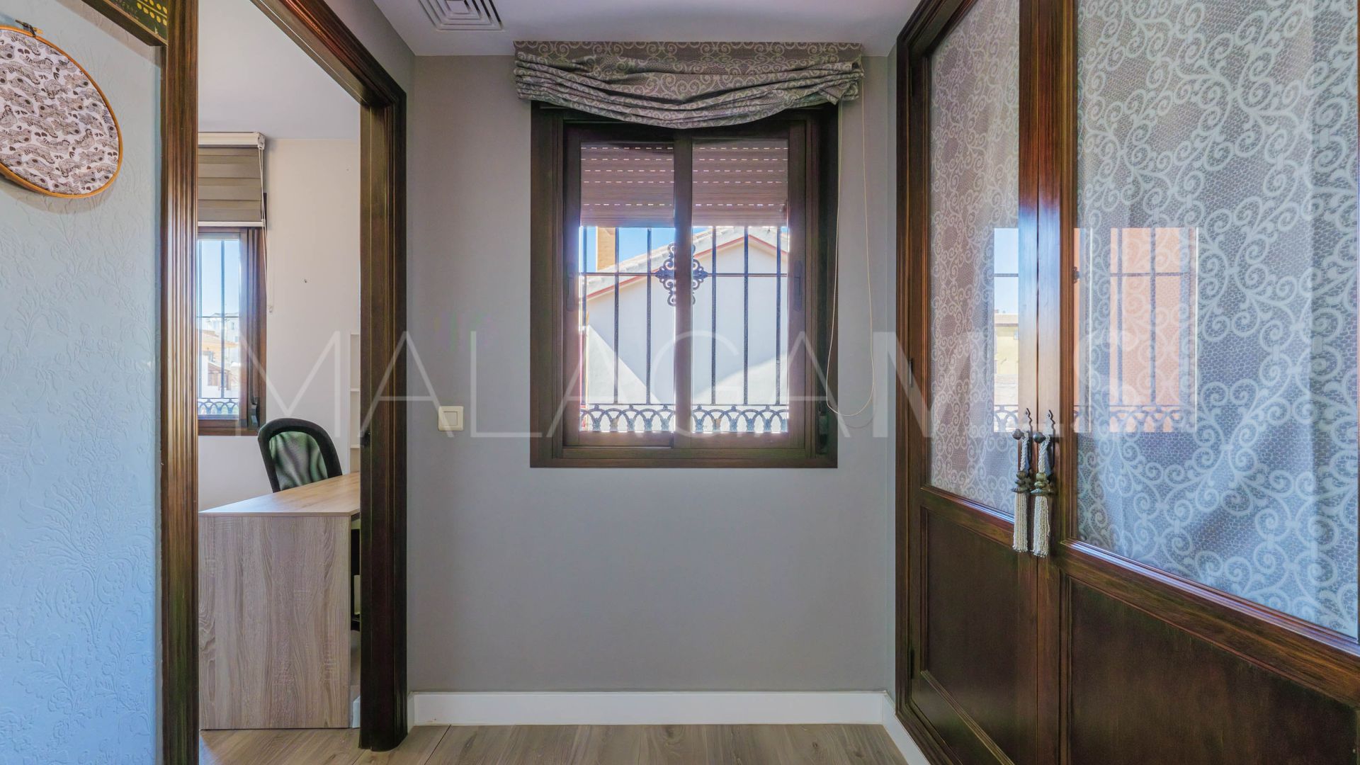 Parhus for sale in Malaga - Puerto de la Torre