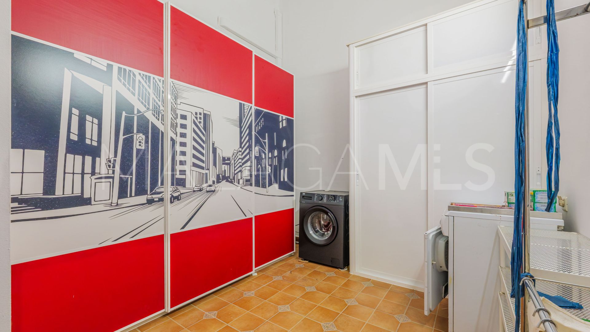 Parhus for sale in Malaga - Puerto de la Torre