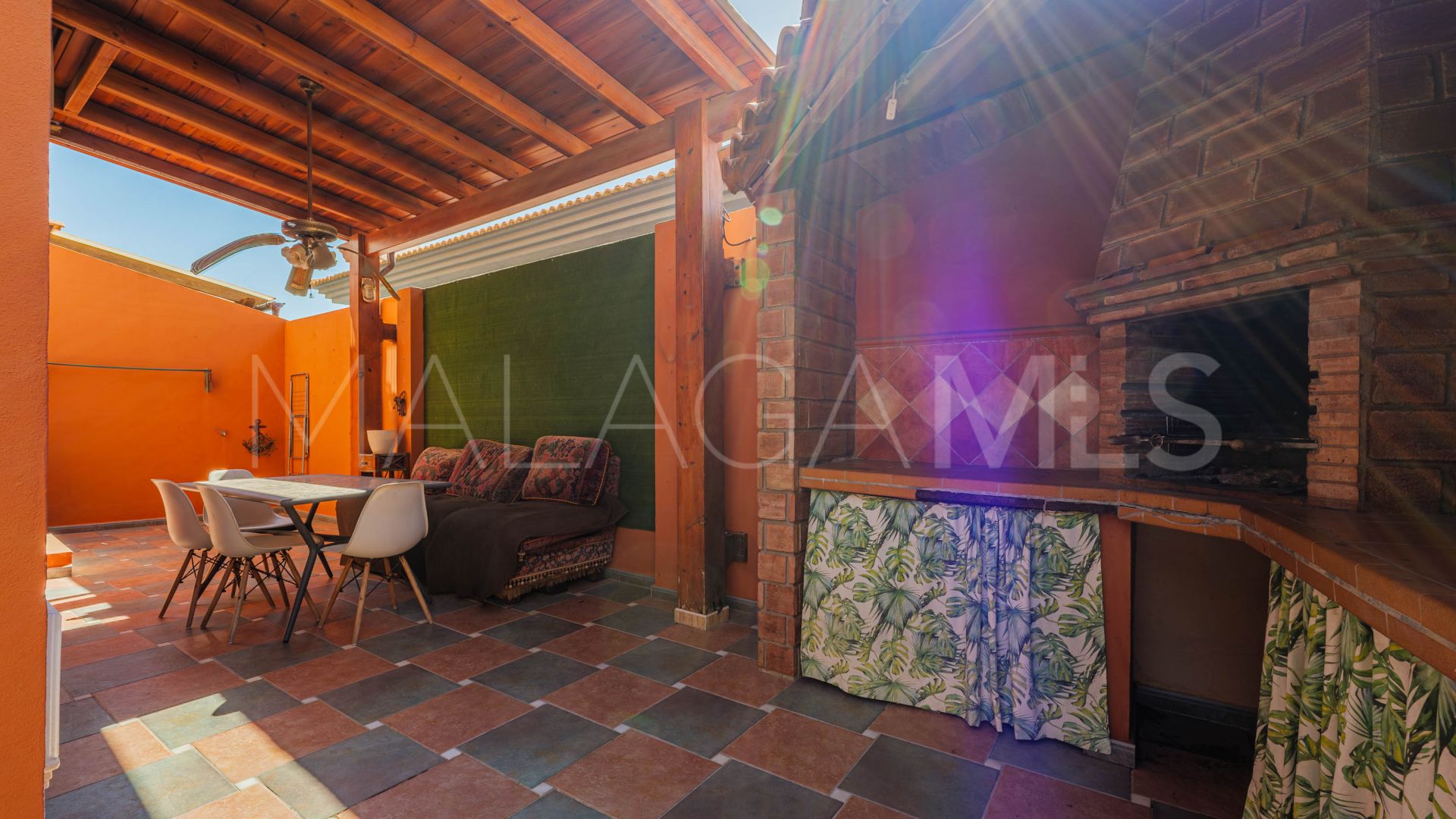 Parhus for sale in Malaga - Puerto de la Torre