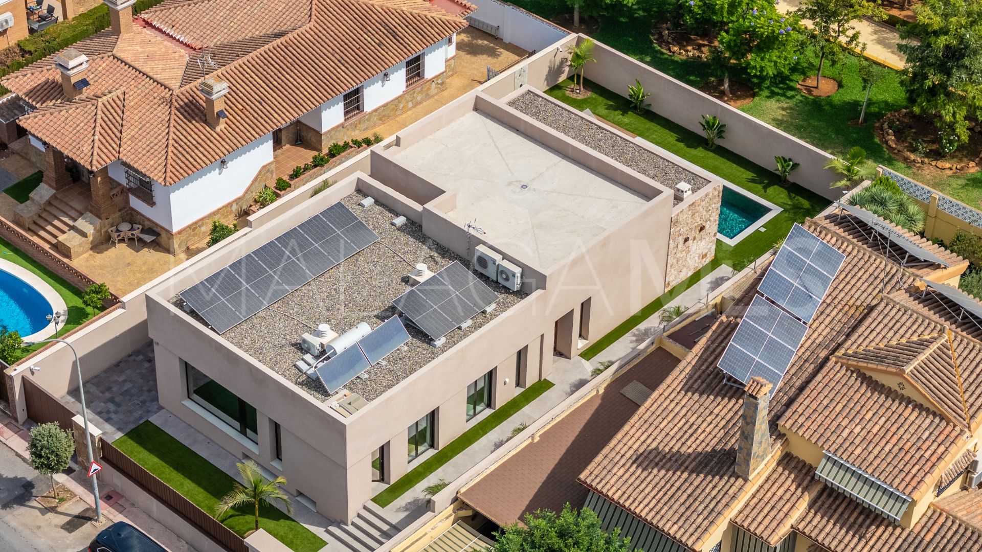 Villa for sale in Alhaurin de la Torre