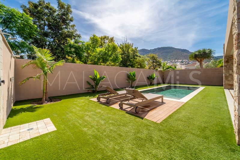 Villa for sale in Alhaurin de la Torre