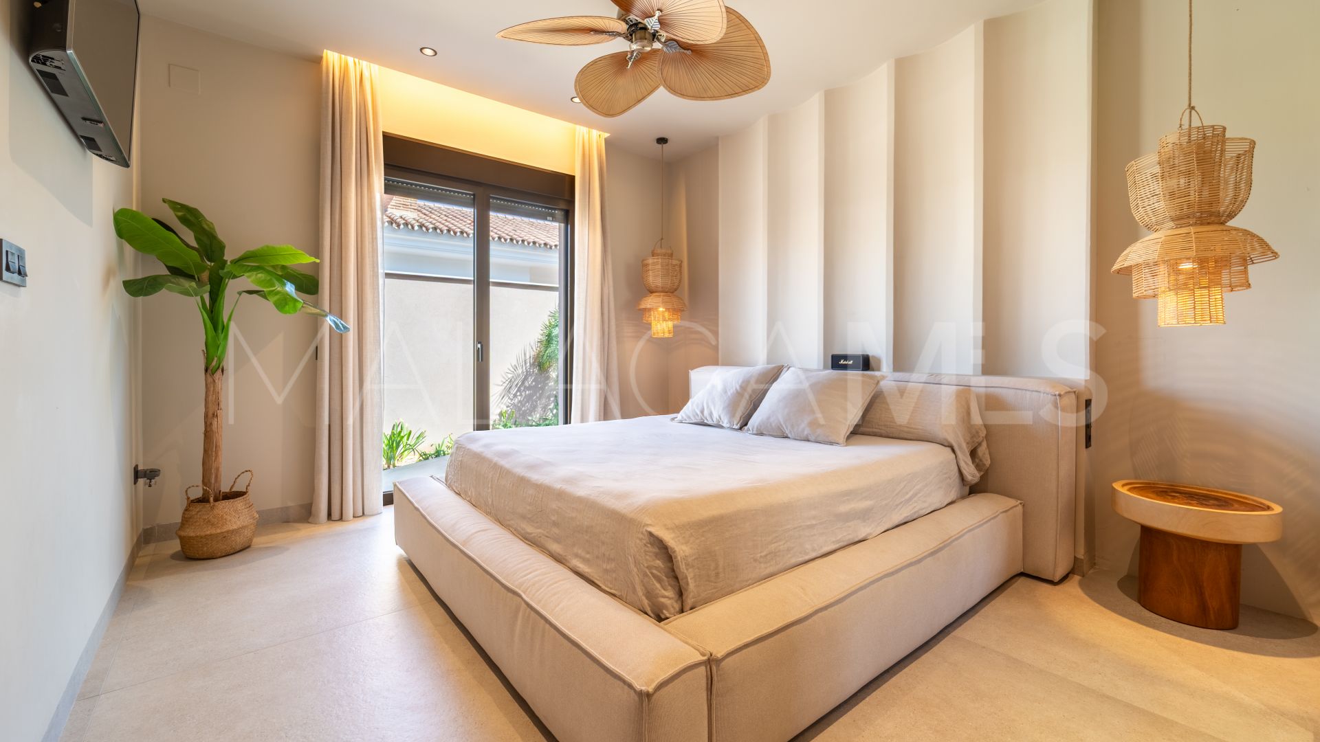 Villa for sale in Alhaurin de la Torre