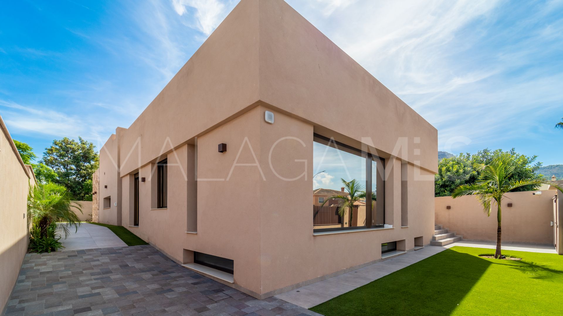 Villa for sale in Alhaurin de la Torre