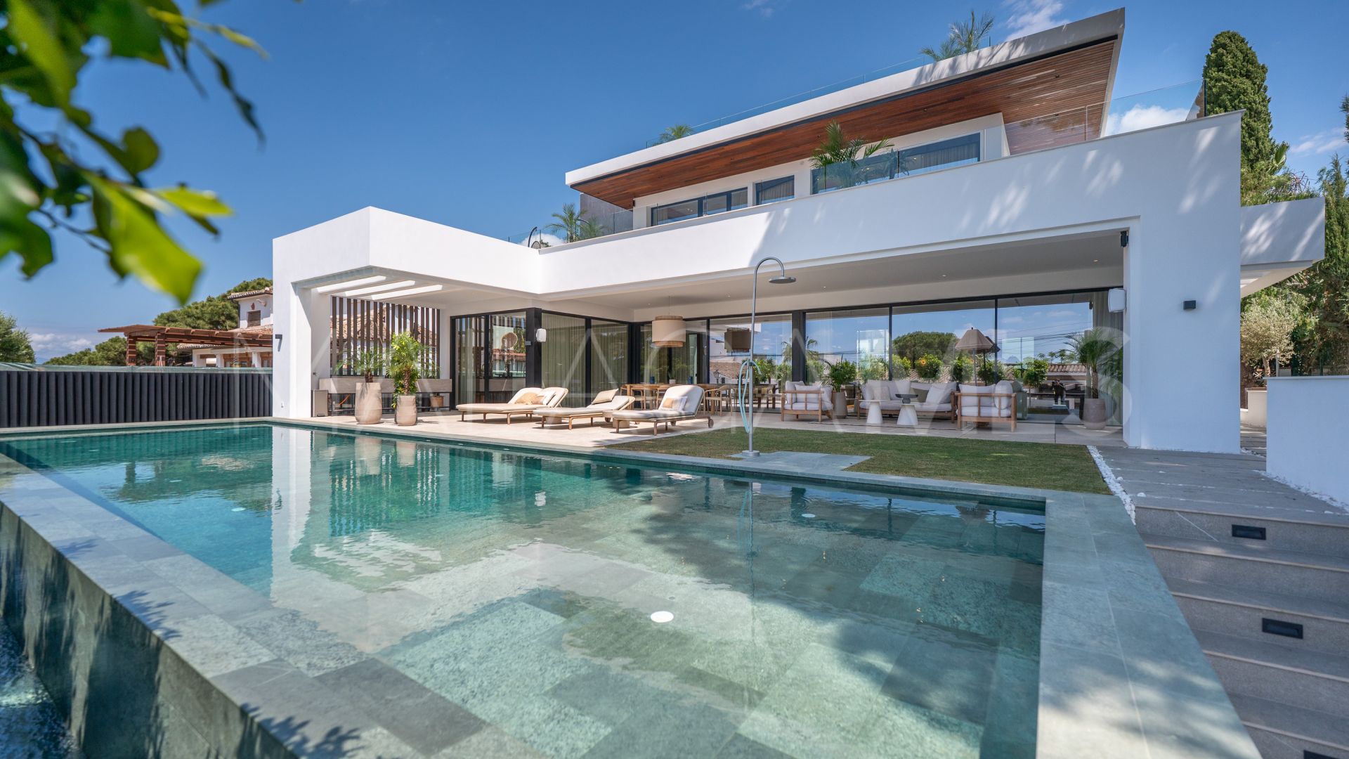 Villa for sale in Marbesa