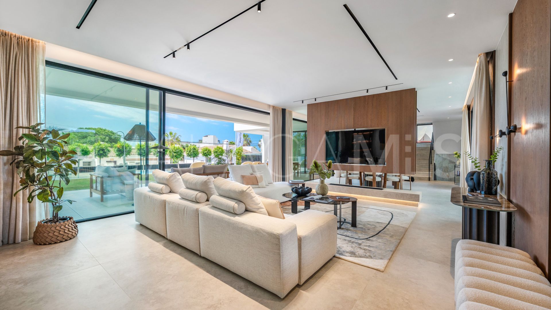 Villa for sale in Marbesa