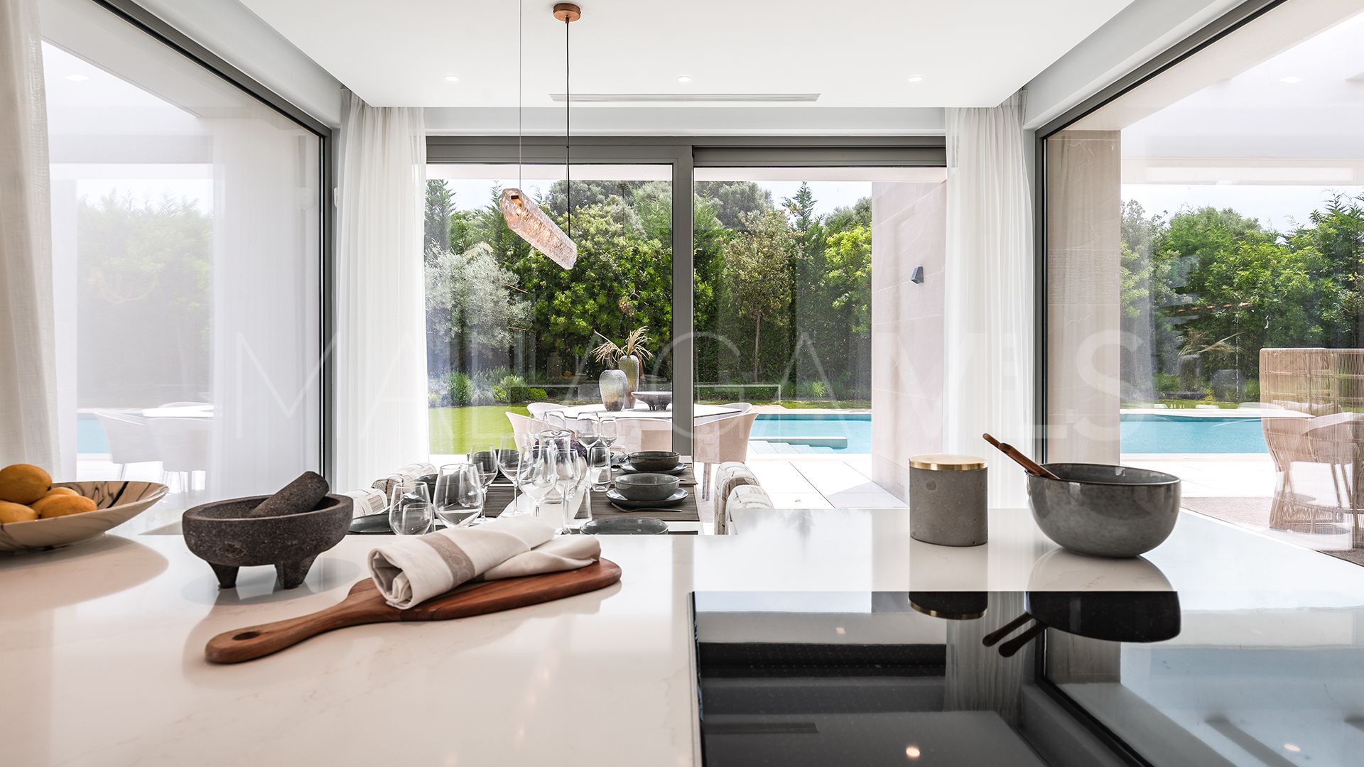 Villa for sale in El Paraiso