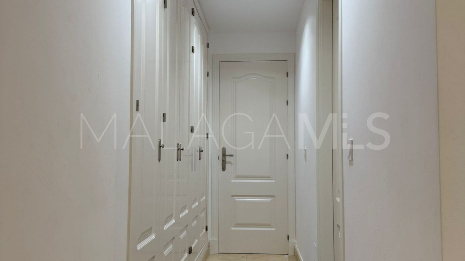 Markplanslägenhet for sale in Benatalaya