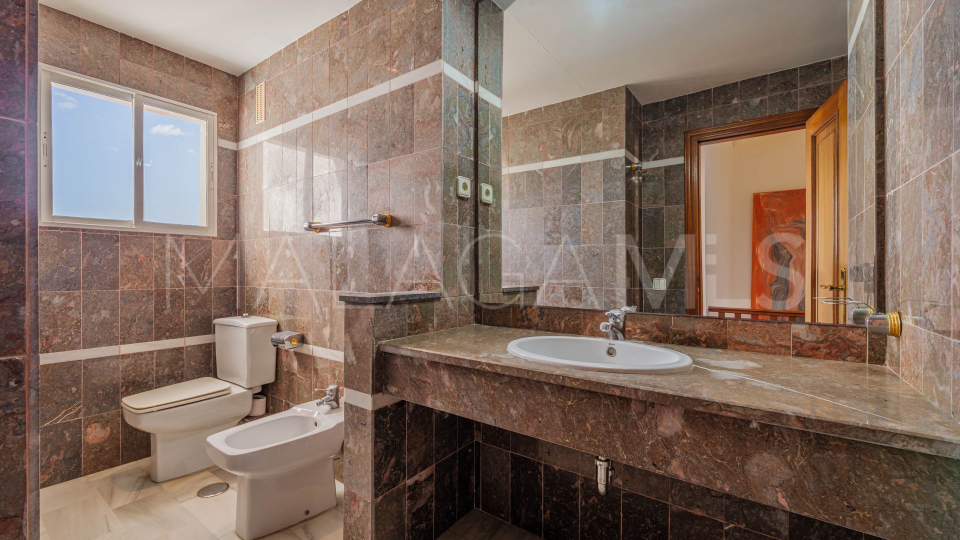 For sale 4 bedrooms duplex penthouse in Cerrado Calderón - El Morlaco