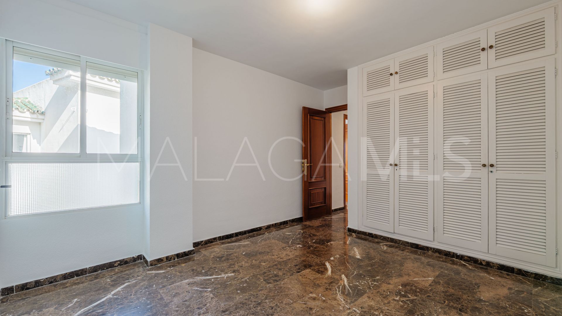 For sale 4 bedrooms duplex penthouse in Cerrado Calderón - El Morlaco