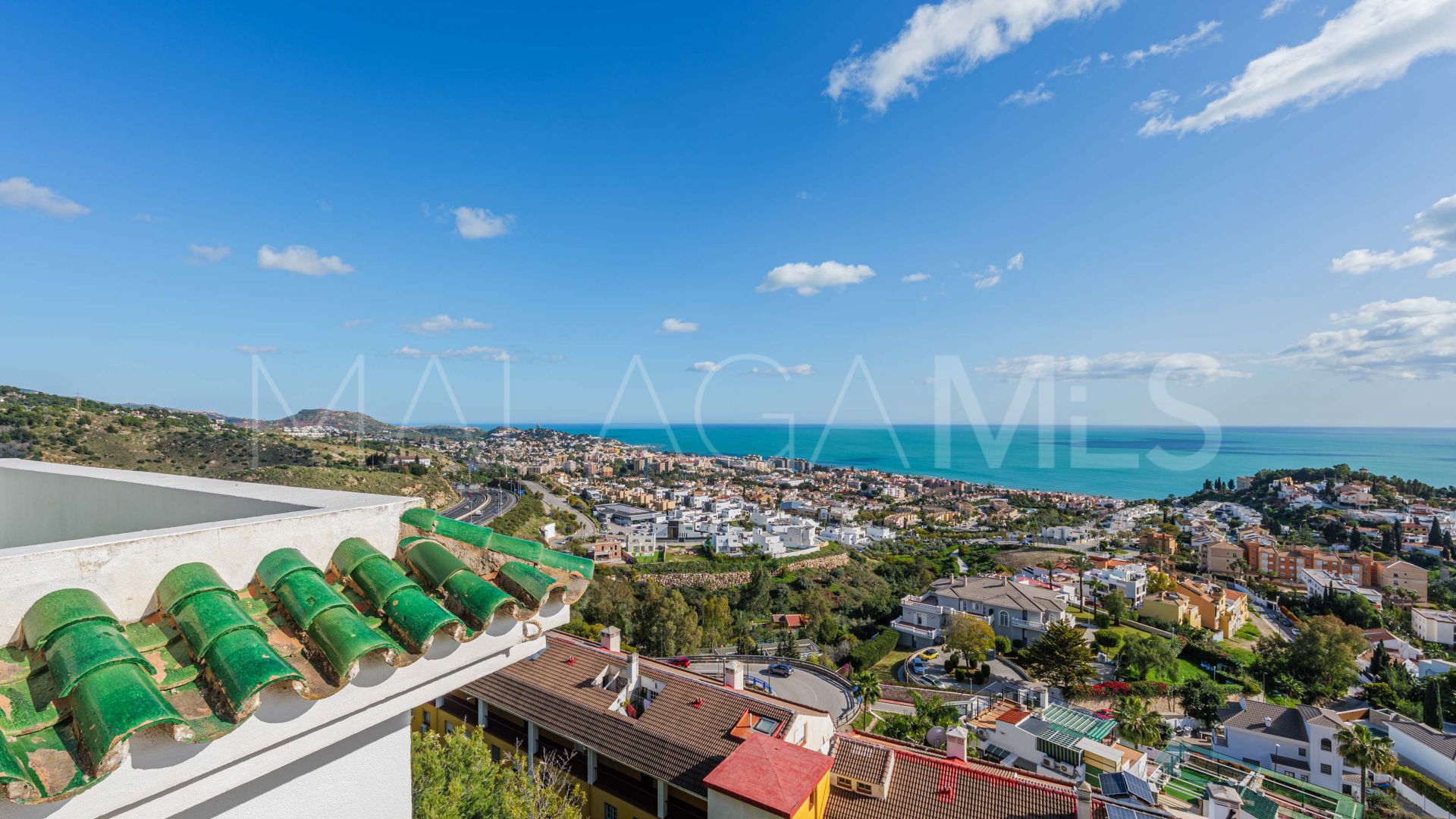 For sale 4 bedrooms duplex penthouse in Cerrado Calderón - El Morlaco