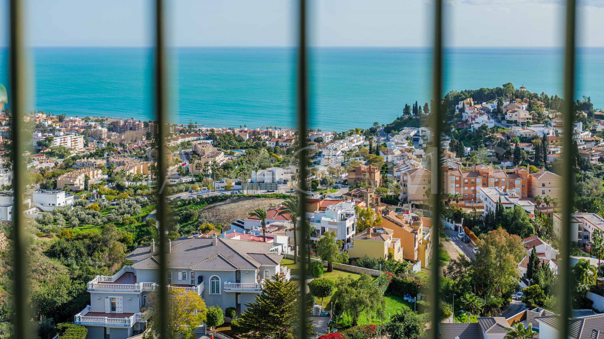 For sale 4 bedrooms duplex penthouse in Cerrado Calderón - El Morlaco