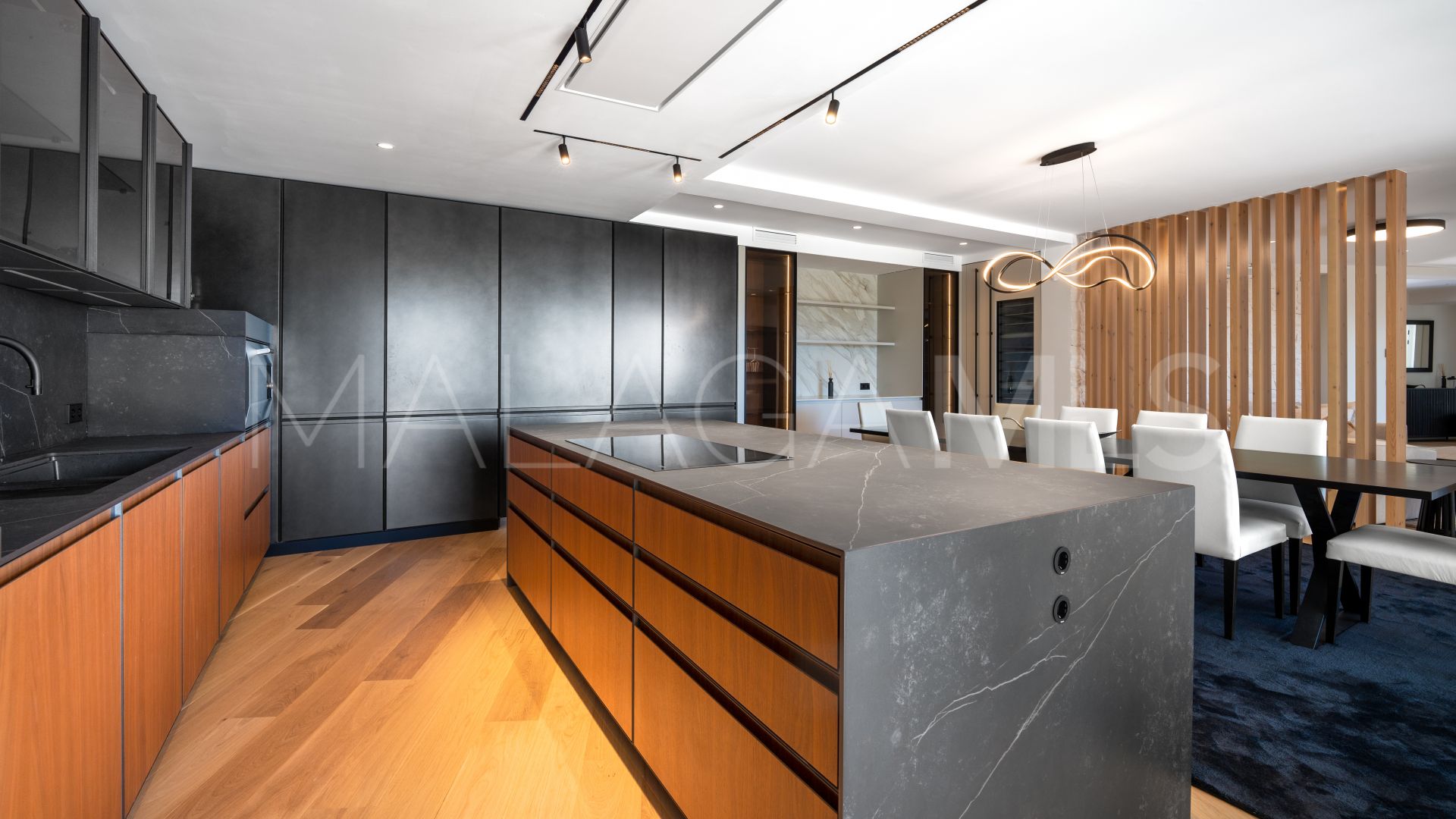 Villa for sale in Nagüeles