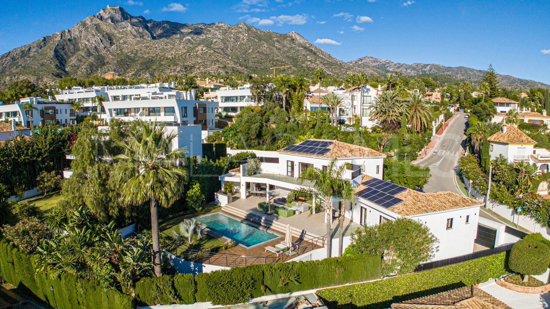 Villa for sale in Nagüeles