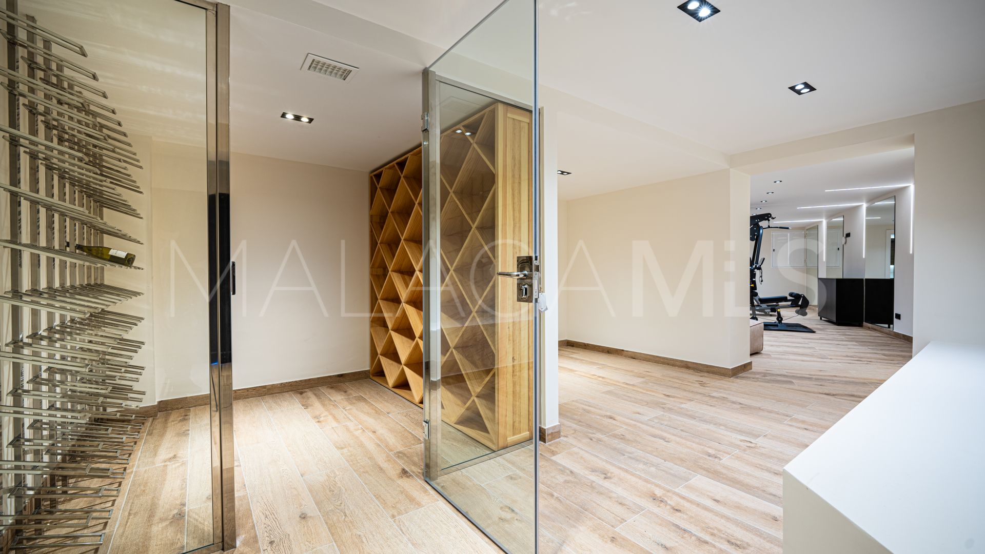 Villa for sale in Nagüeles