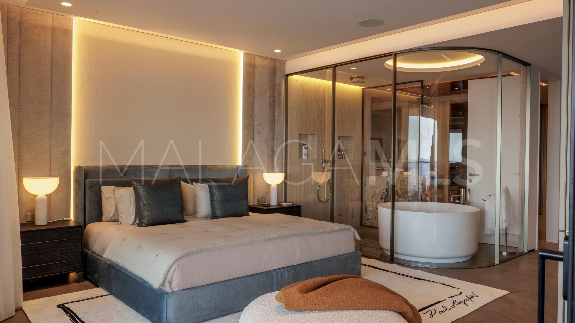 For sale duplex penthouse in Malaga