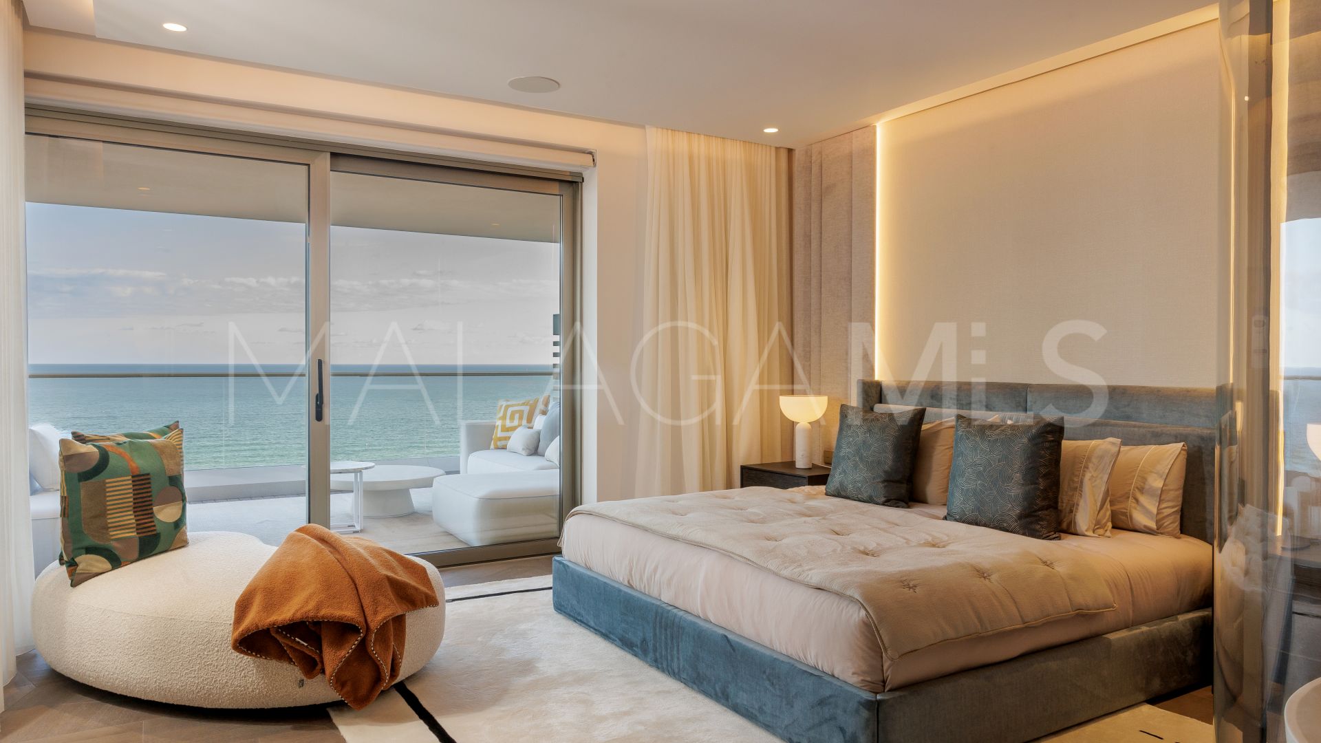 For sale duplex penthouse in Malaga