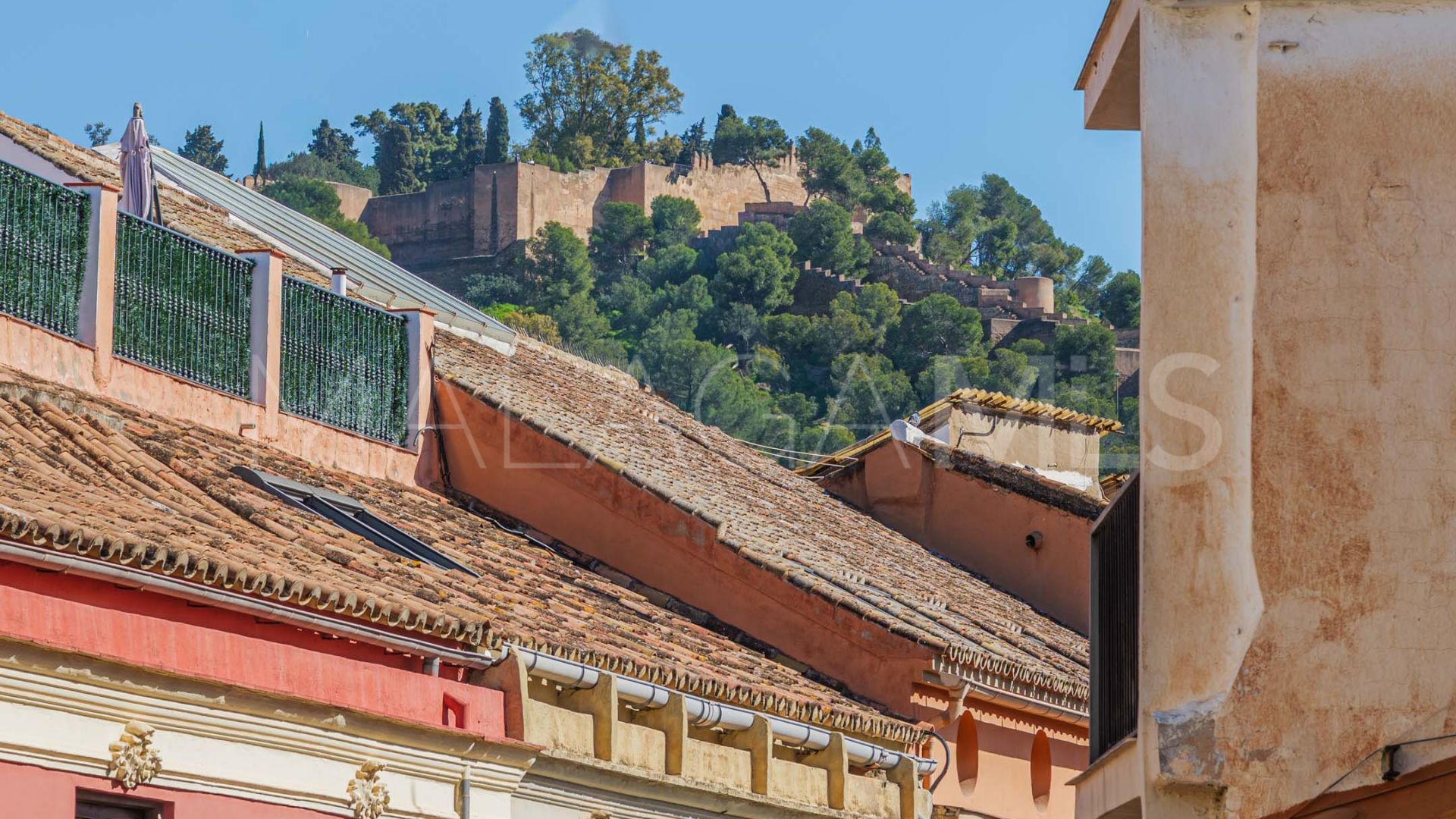 Buy apartamento with 3 bedrooms in Centro Histórico