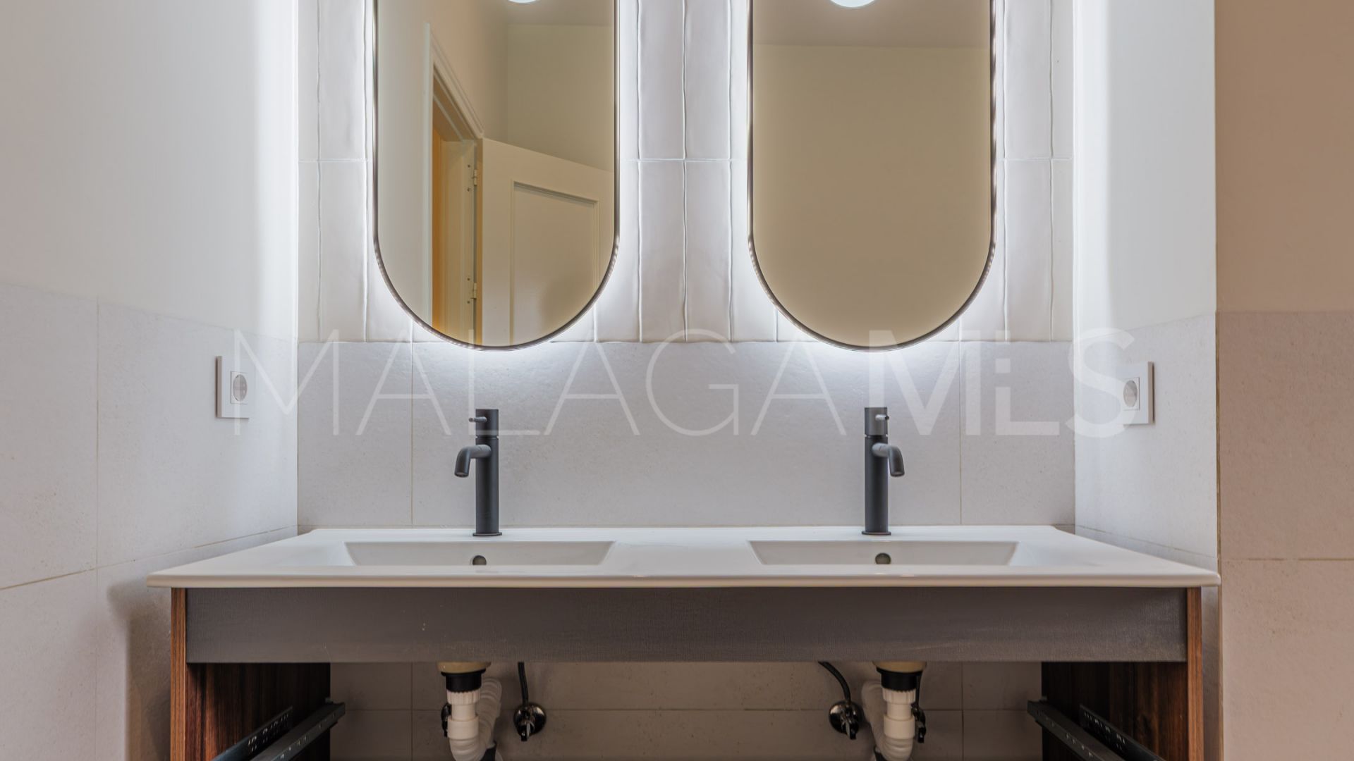 Buy apartamento with 3 bedrooms in Centro Histórico