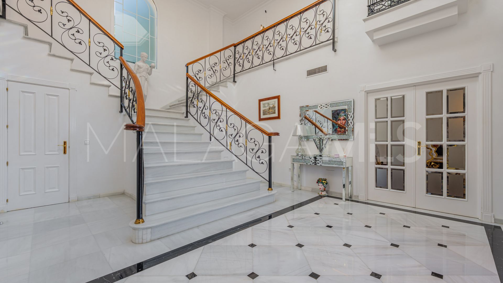 Villa for sale in Malaga - Puerto de la Torre