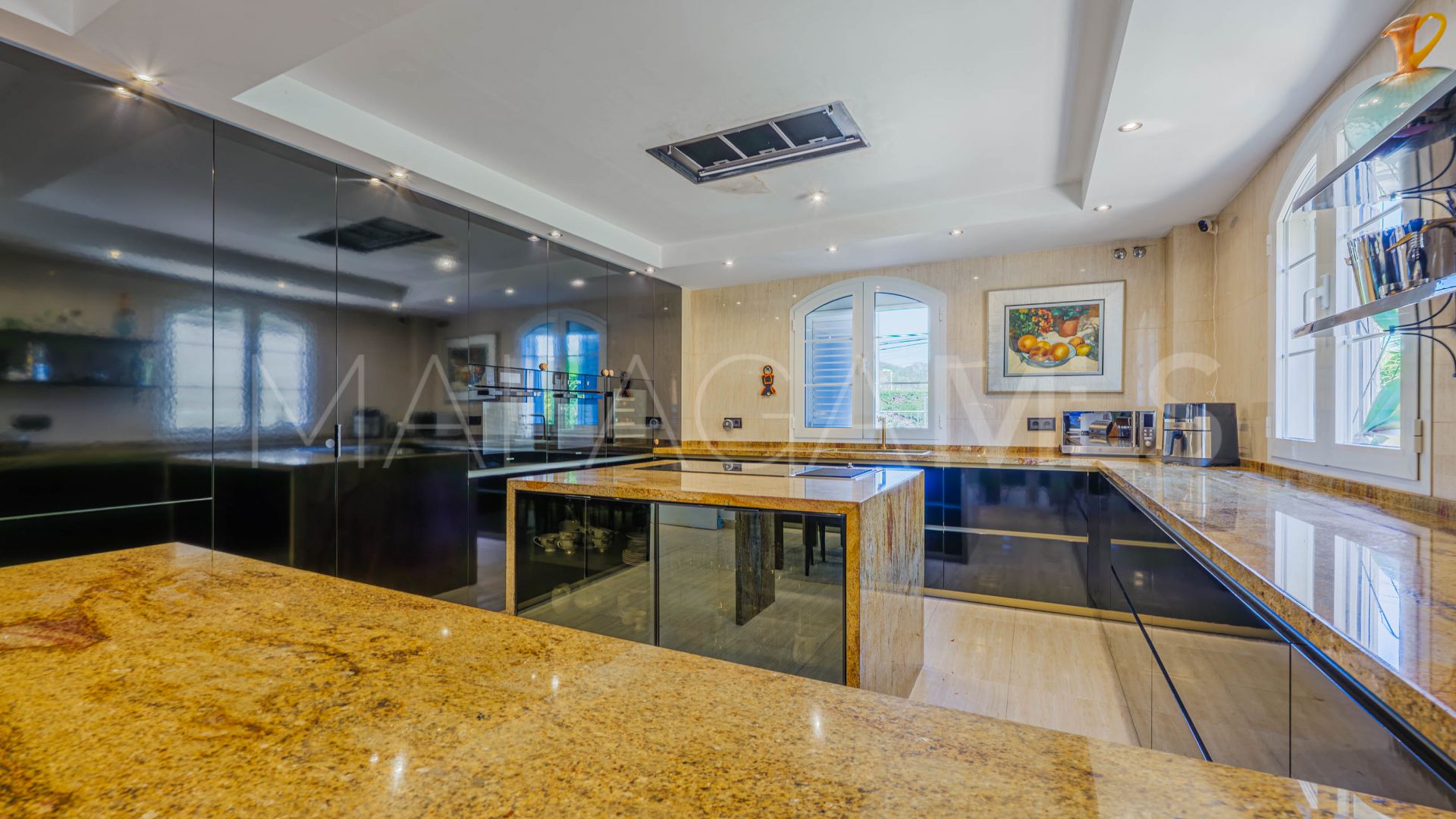 Villa for sale in Malaga - Puerto de la Torre