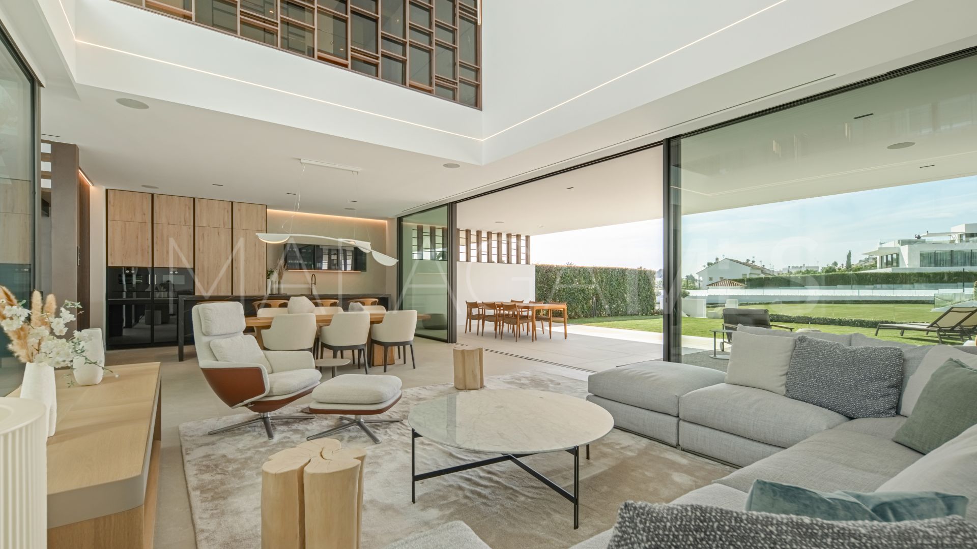 Parvilla for sale in Golden Mile