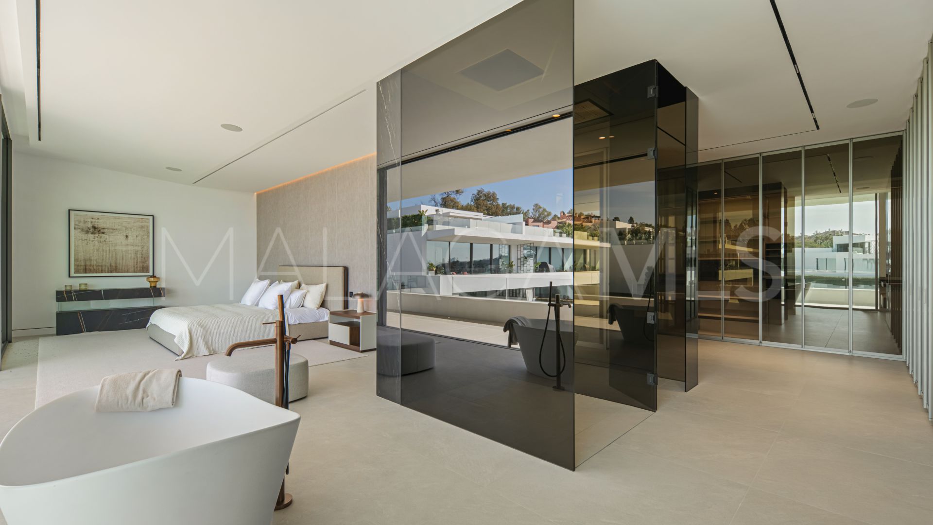 Parvilla for sale in Golden Mile