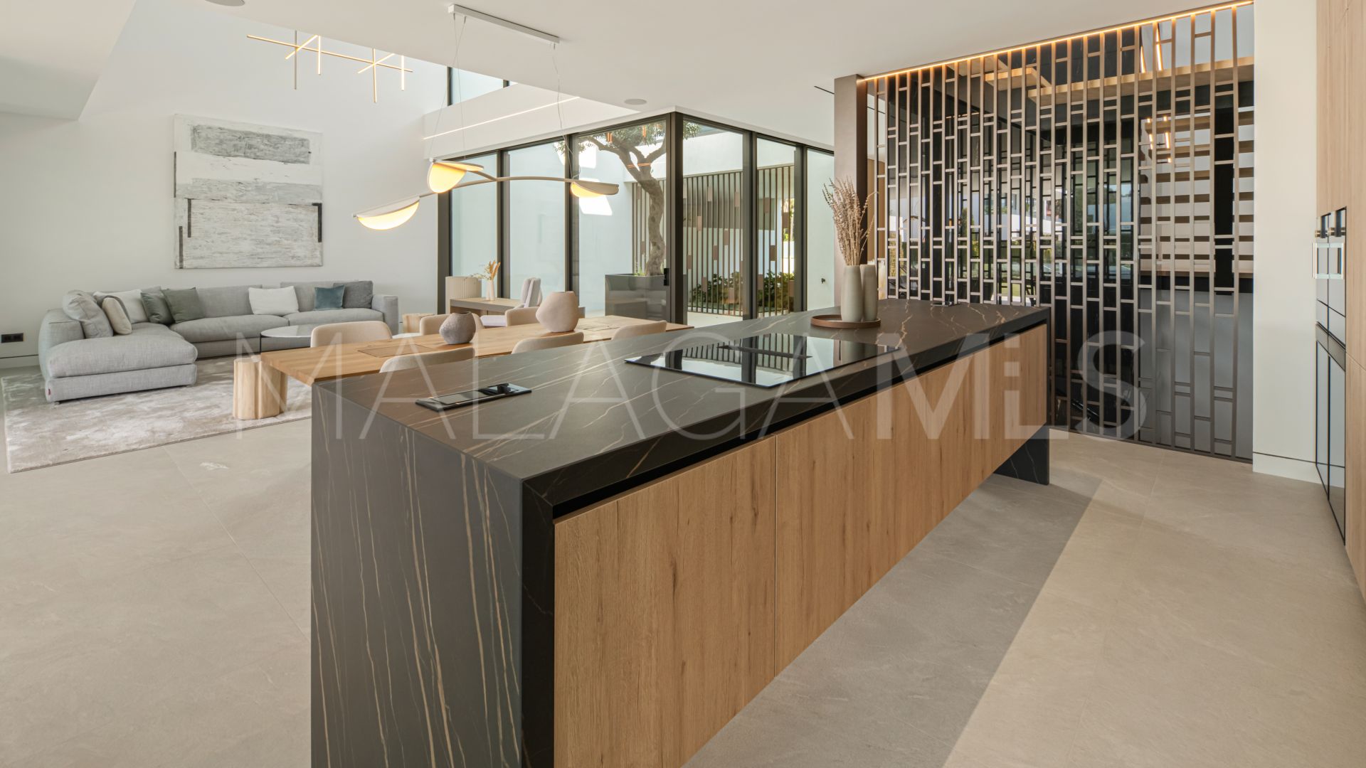 Parvilla for sale in Golden Mile