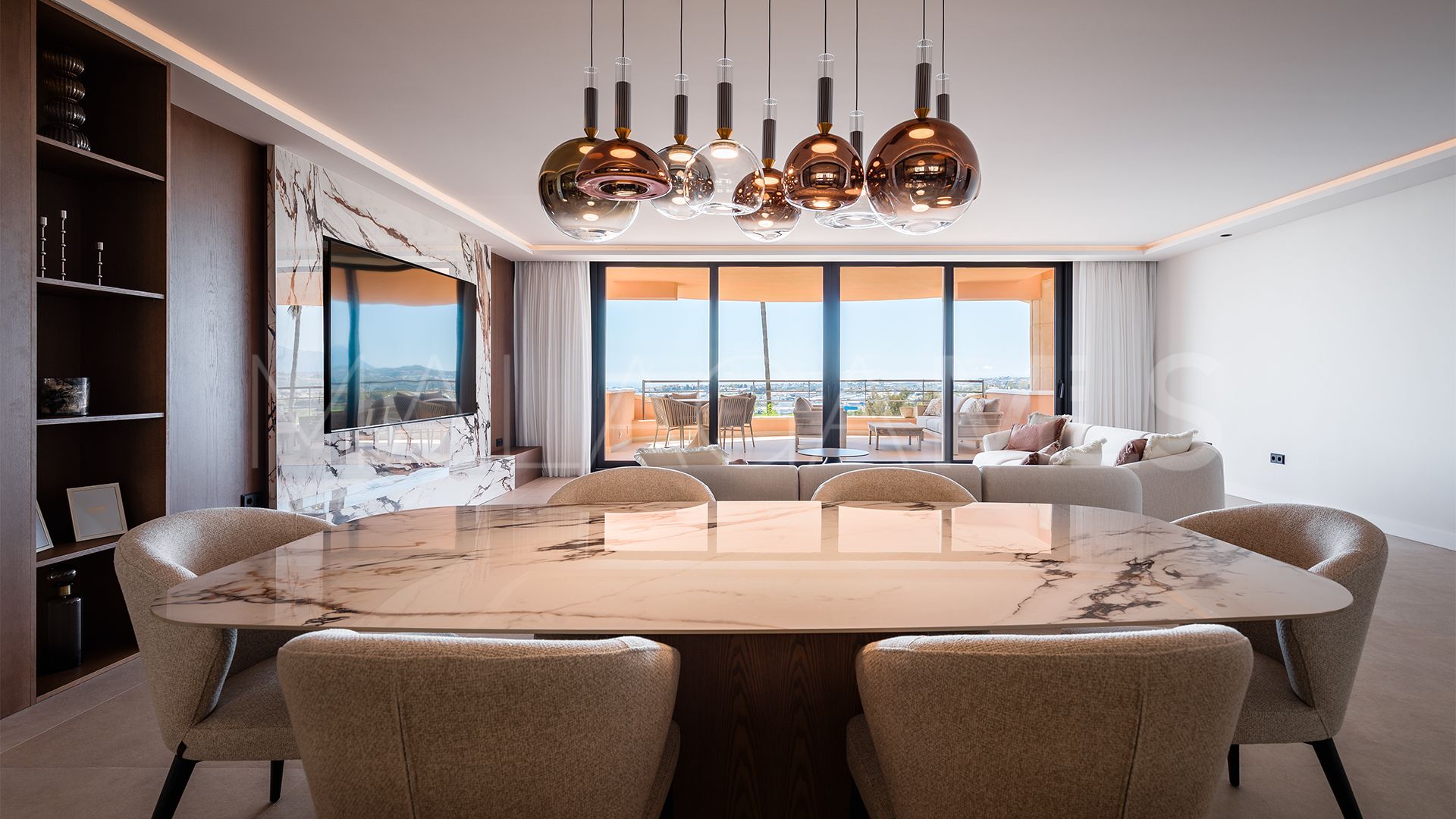 Se vende apartamento in Magna Marbella with 3 bedrooms