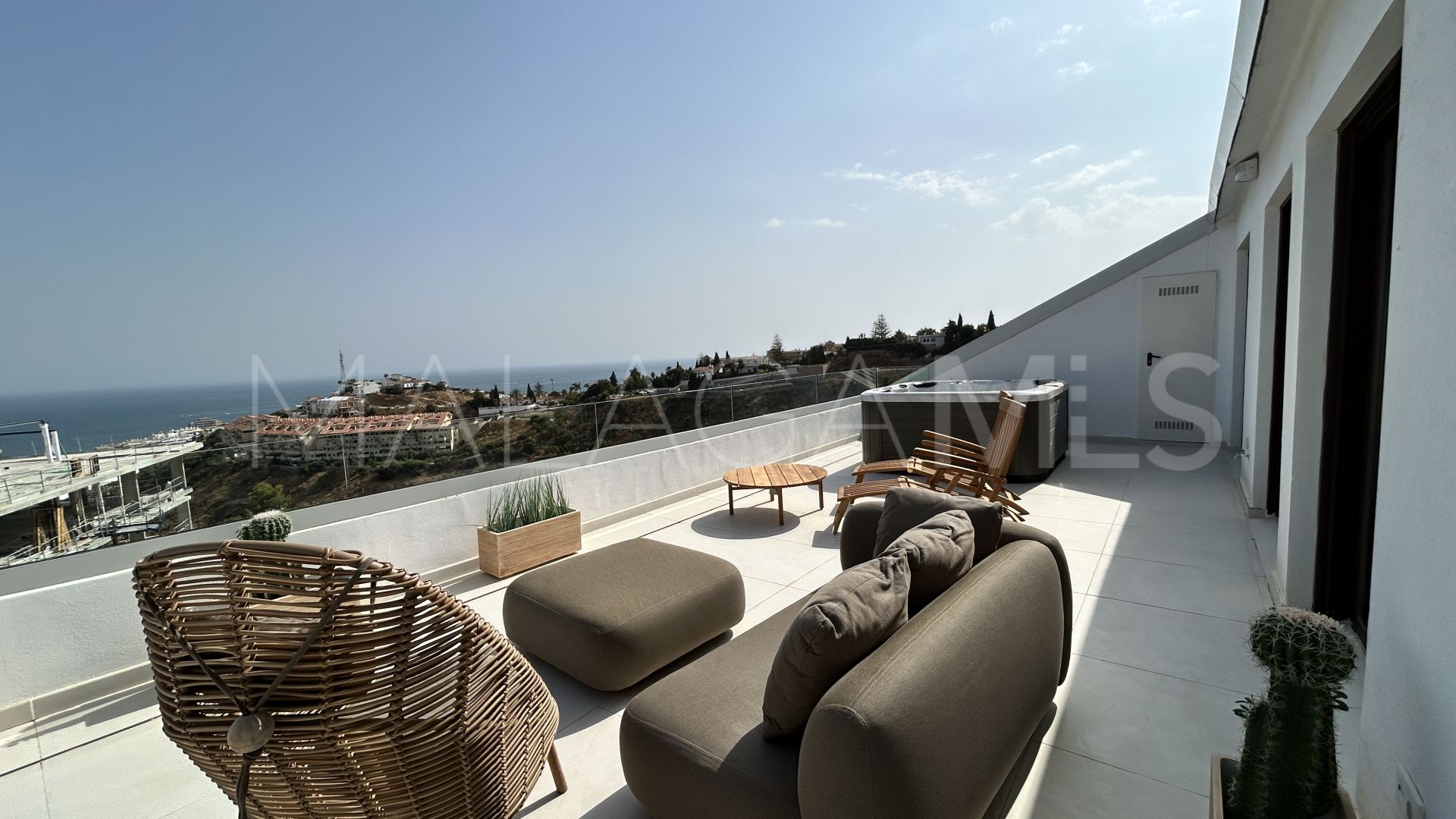 Takvåning for sale in El Higueron