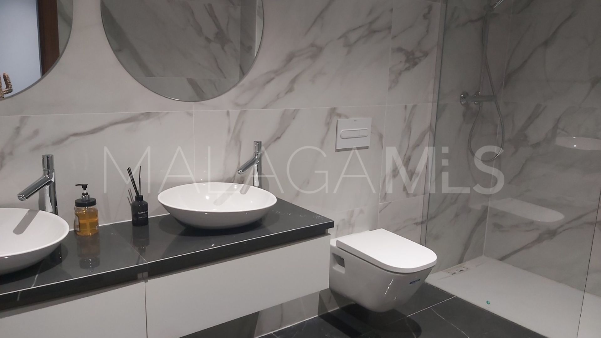 Villa for sale in Valle Romano