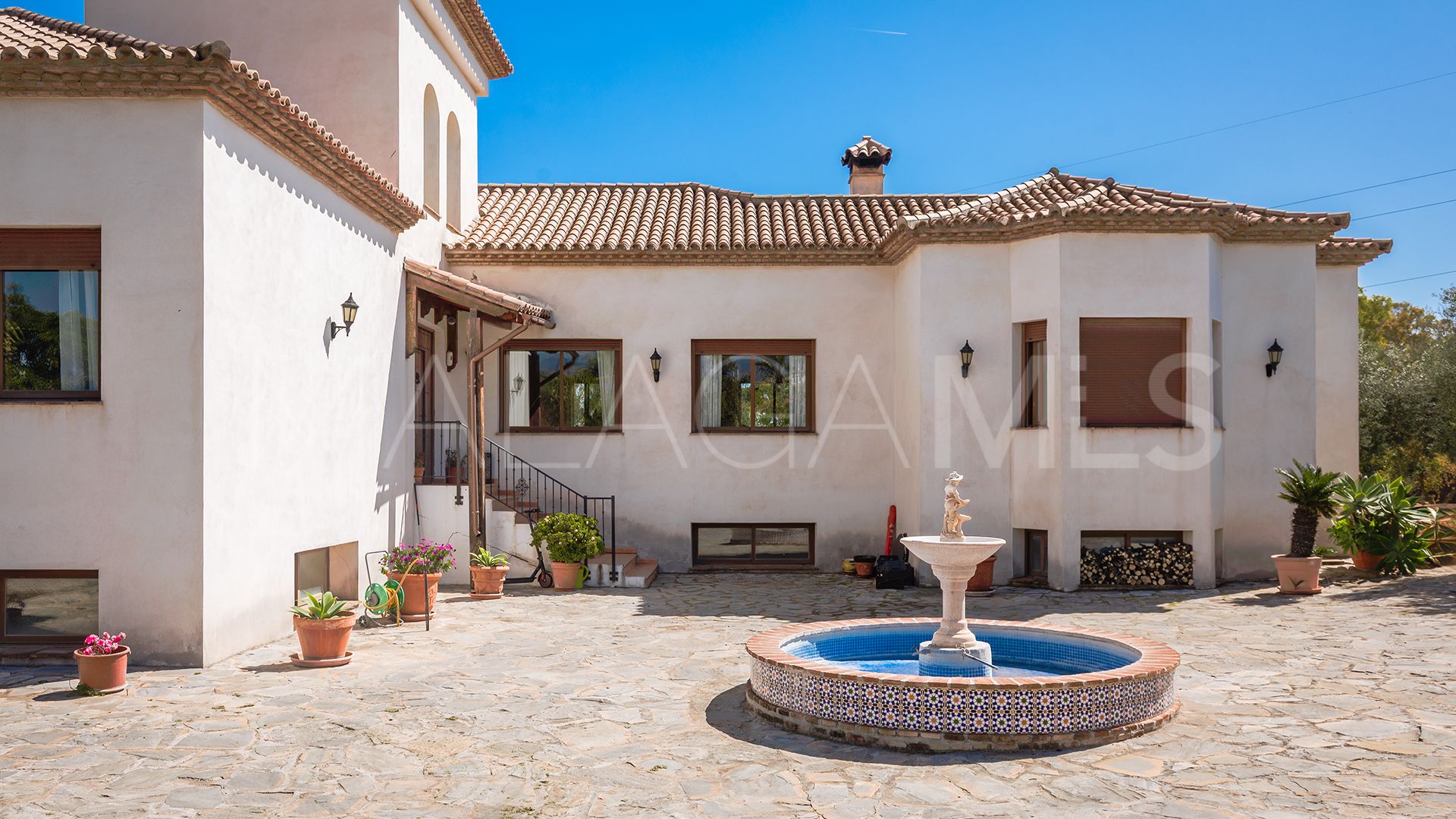 Finca for sale in El Padron