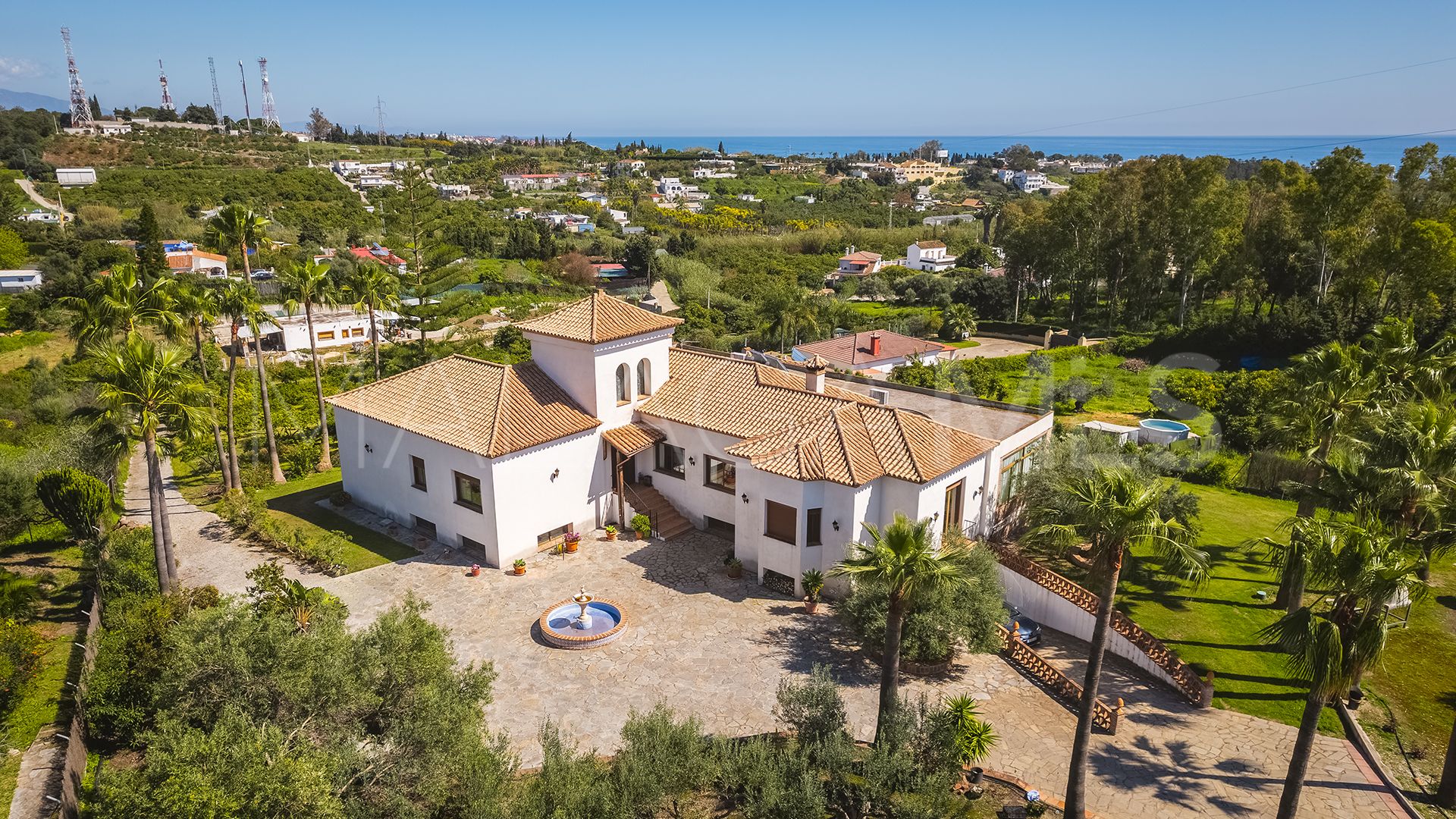 Finca for sale in El Padron