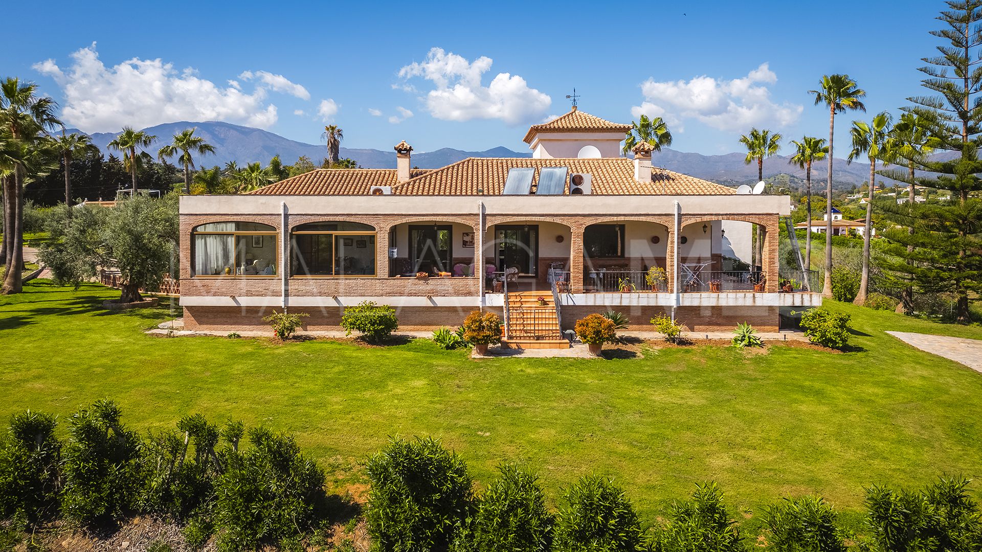 Finca for sale in El Padron