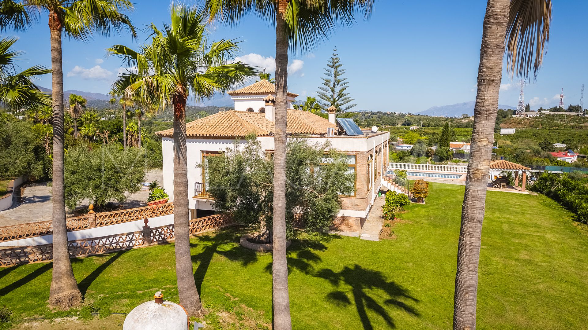 Finca for sale in El Padron