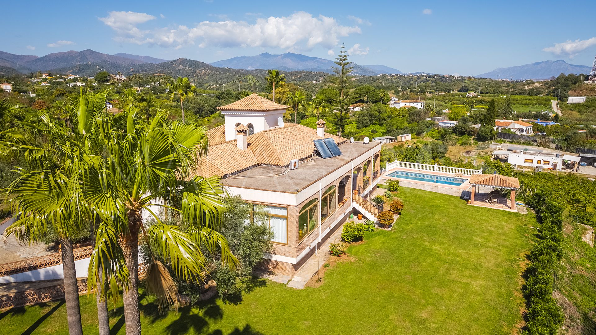 Finca for sale in El Padron