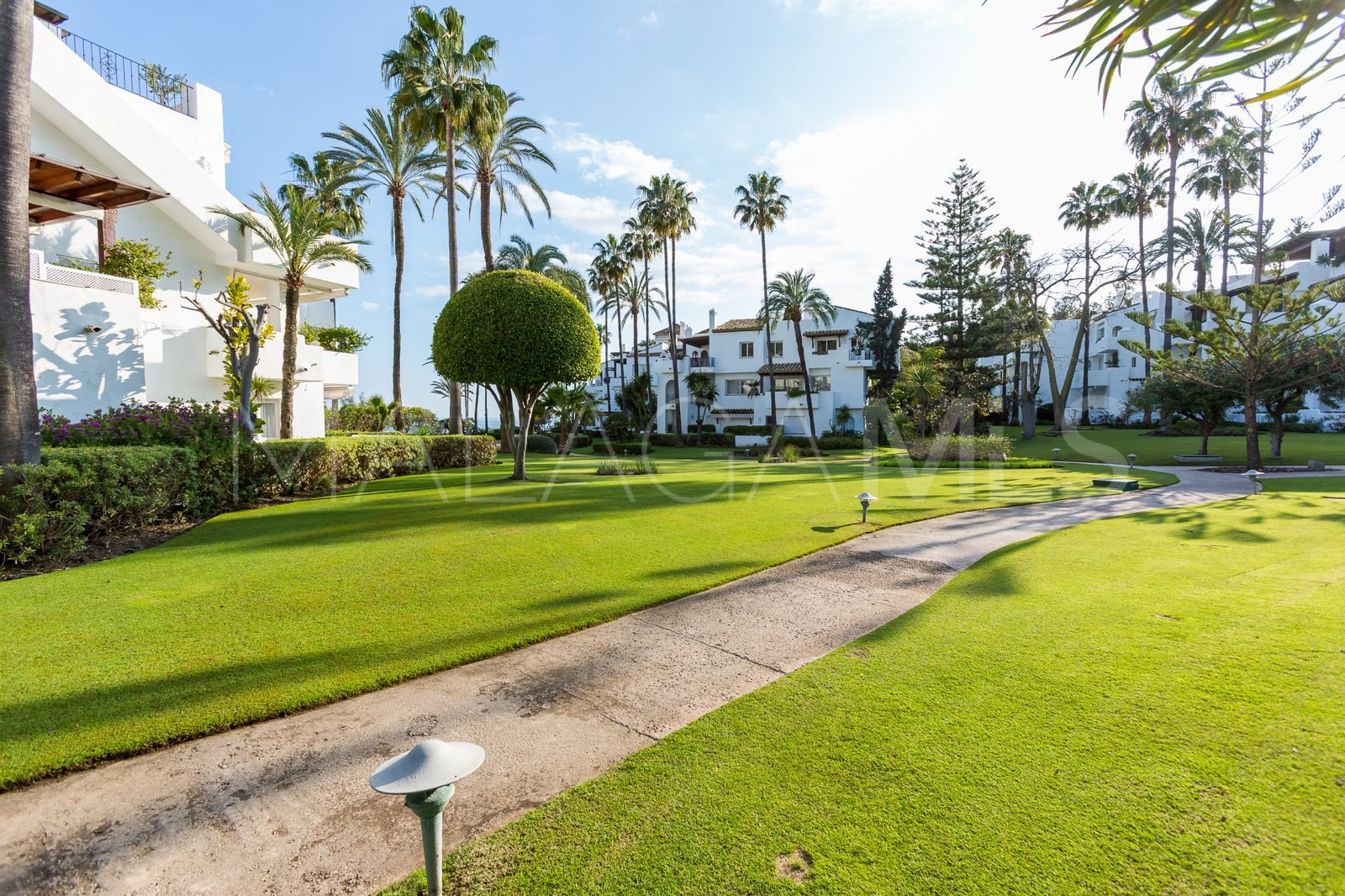 2 bedrooms ground floor apartment for sale in Alcazaba Beach