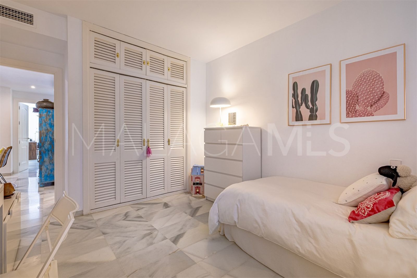2 bedrooms ground floor apartment for sale in Alcazaba Beach