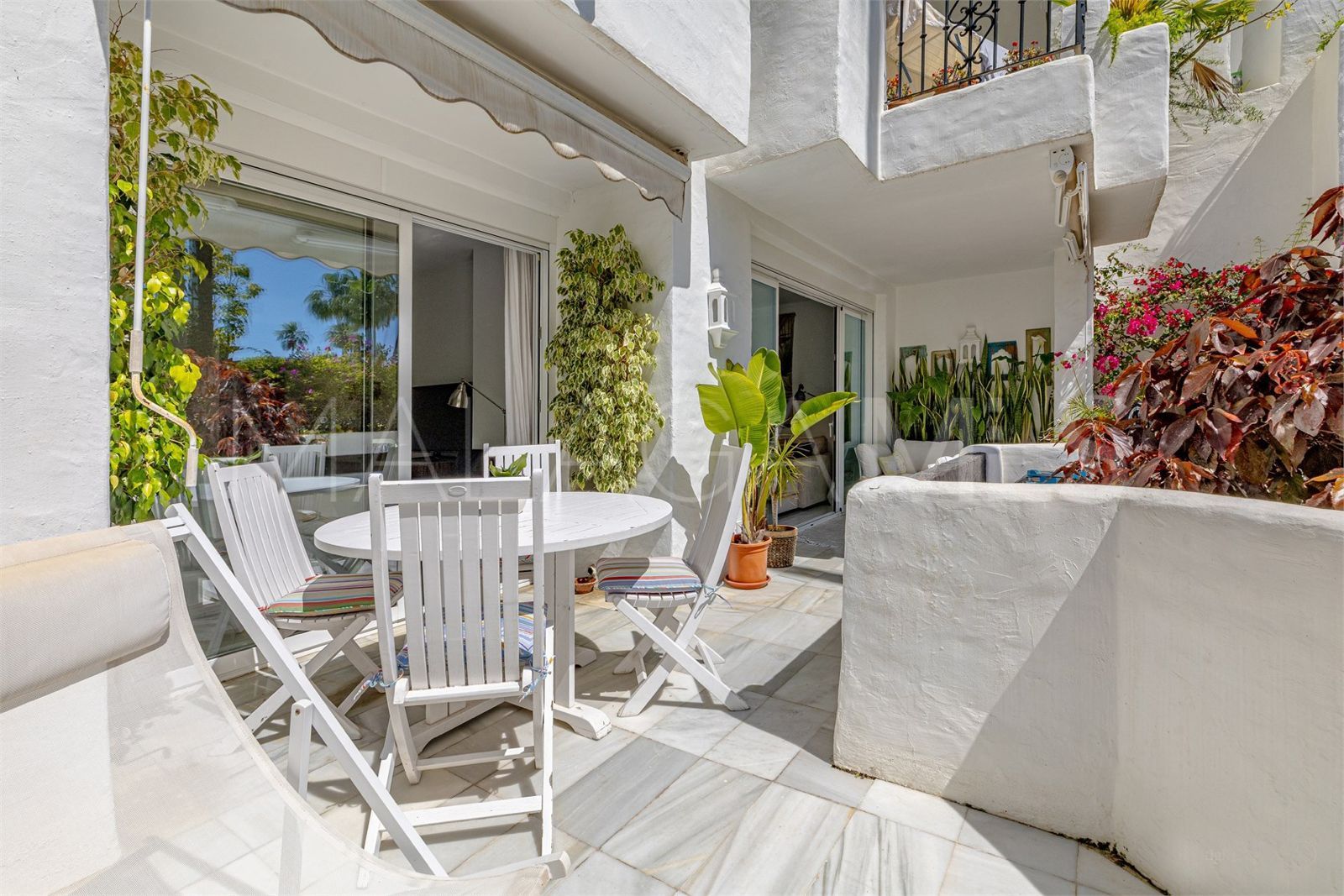 2 bedrooms ground floor apartment for sale in Alcazaba Beach