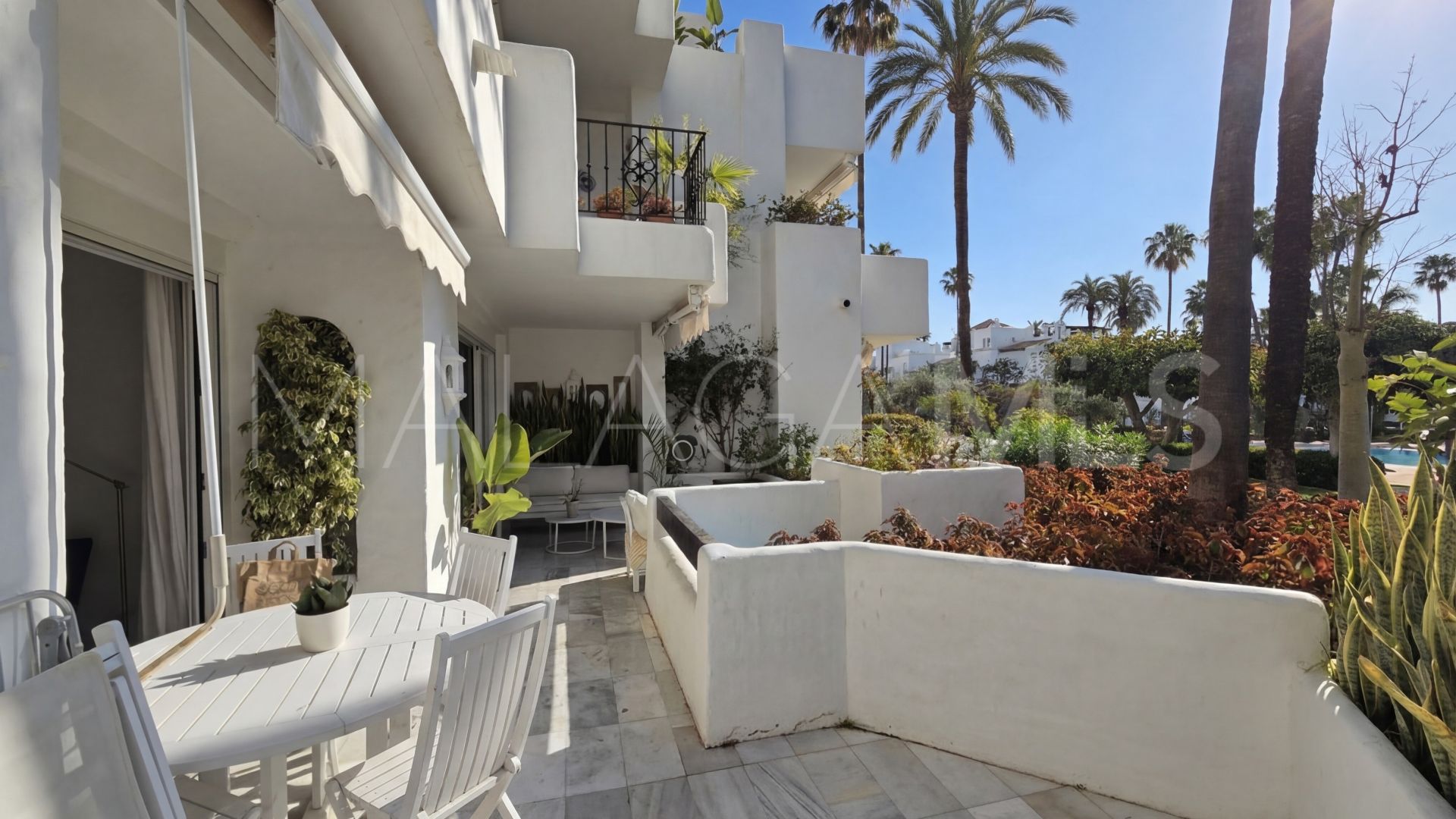 Erdgeschosswohnung for sale in Alcazaba Beach