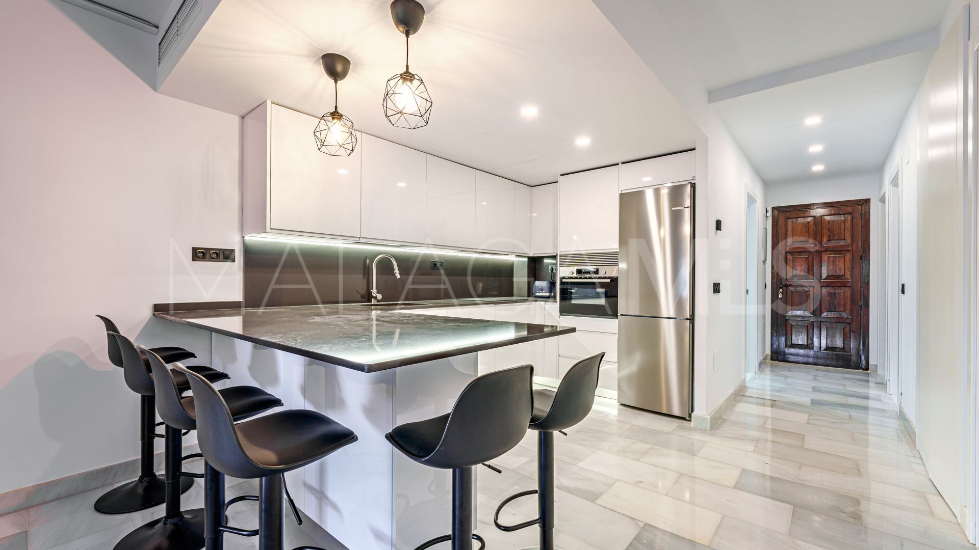 For sale ground floor apartment with 3 bedrooms in Sierra Blanca