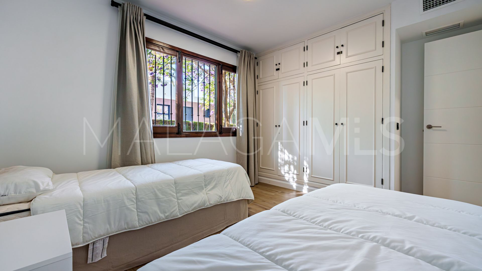 For sale ground floor apartment with 3 bedrooms in Sierra Blanca