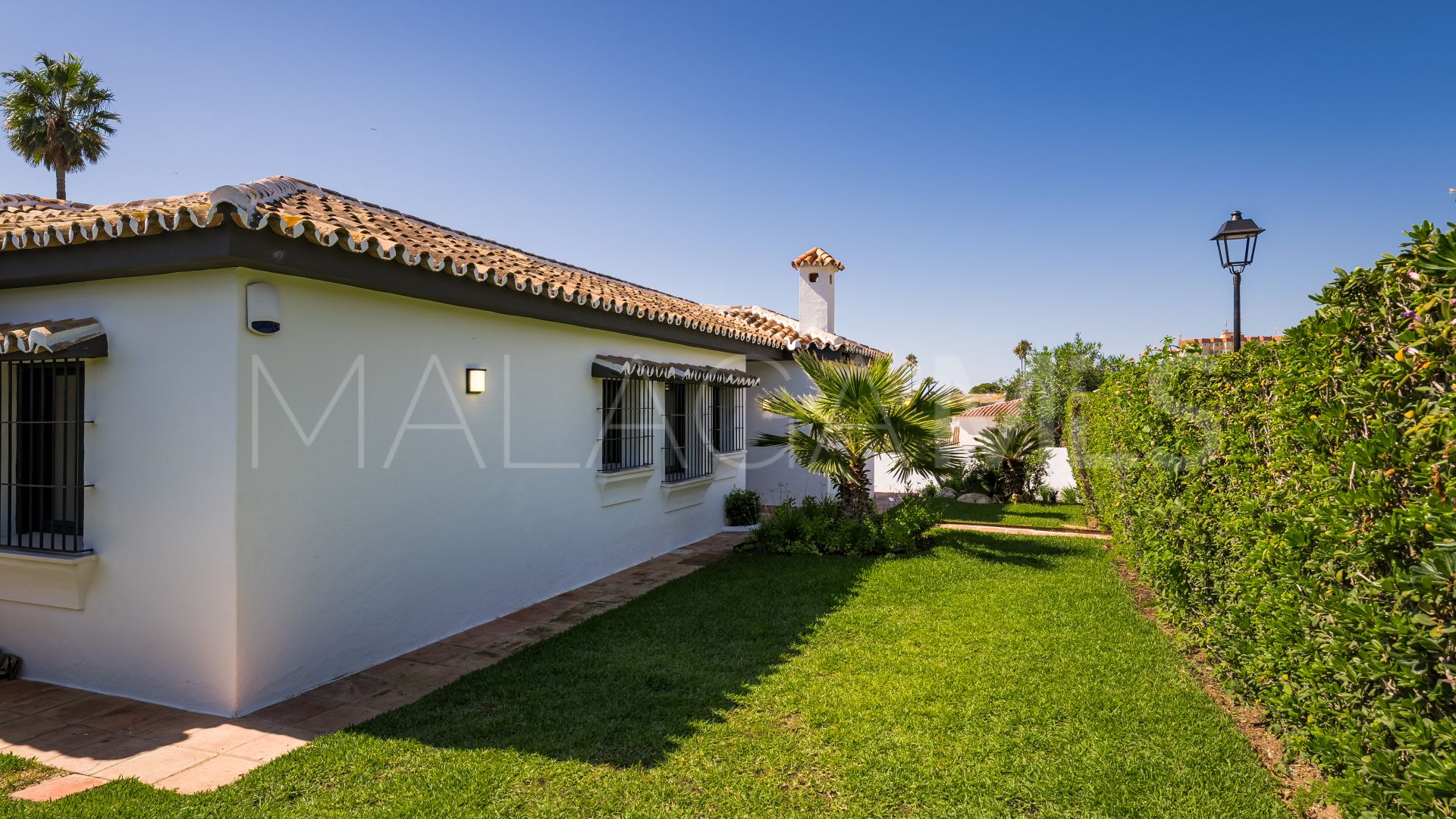 For sale villa in El Chaparral