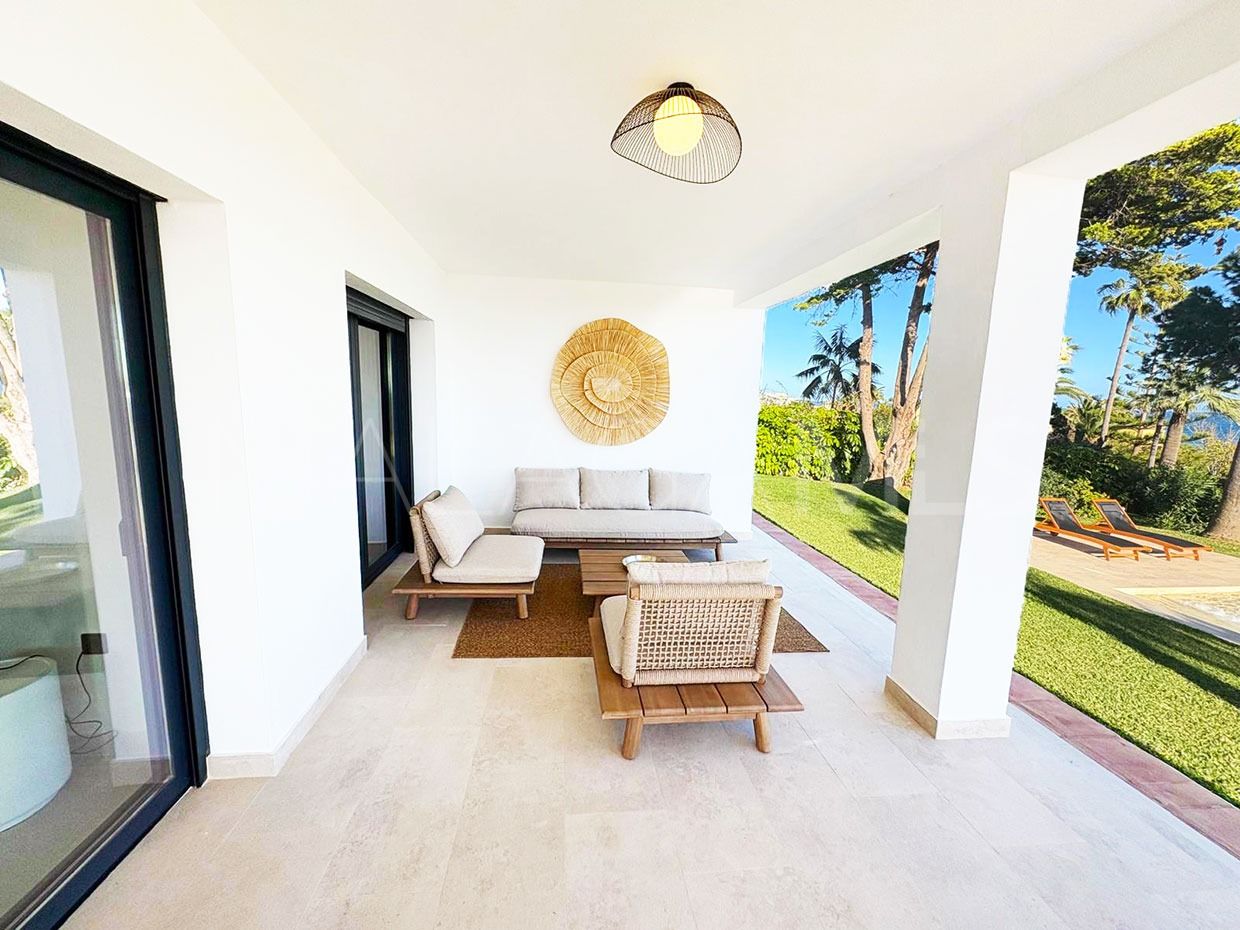 For sale villa in El Chaparral