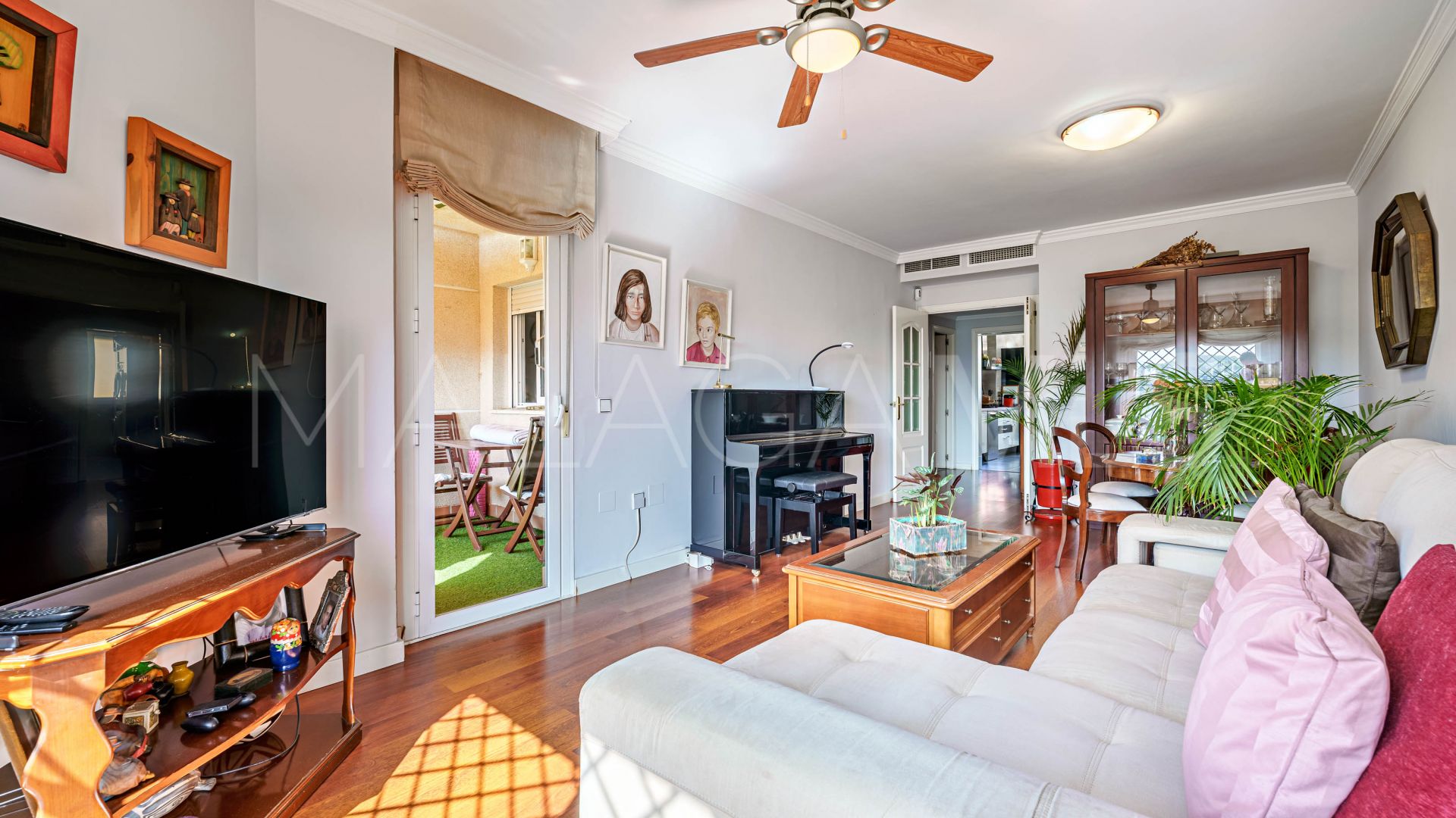 For sale 3 bedrooms penthouse in Malaga - Este