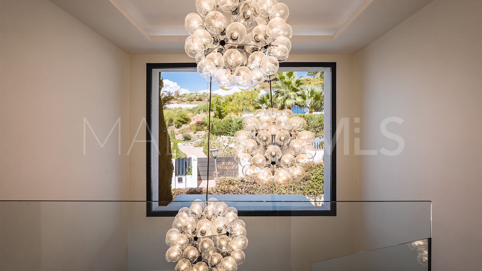 For sale Los Olivos villa with 7 bedrooms