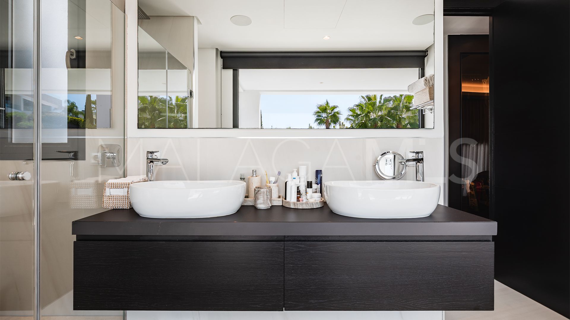 For sale Los Olivos villa with 7 bedrooms