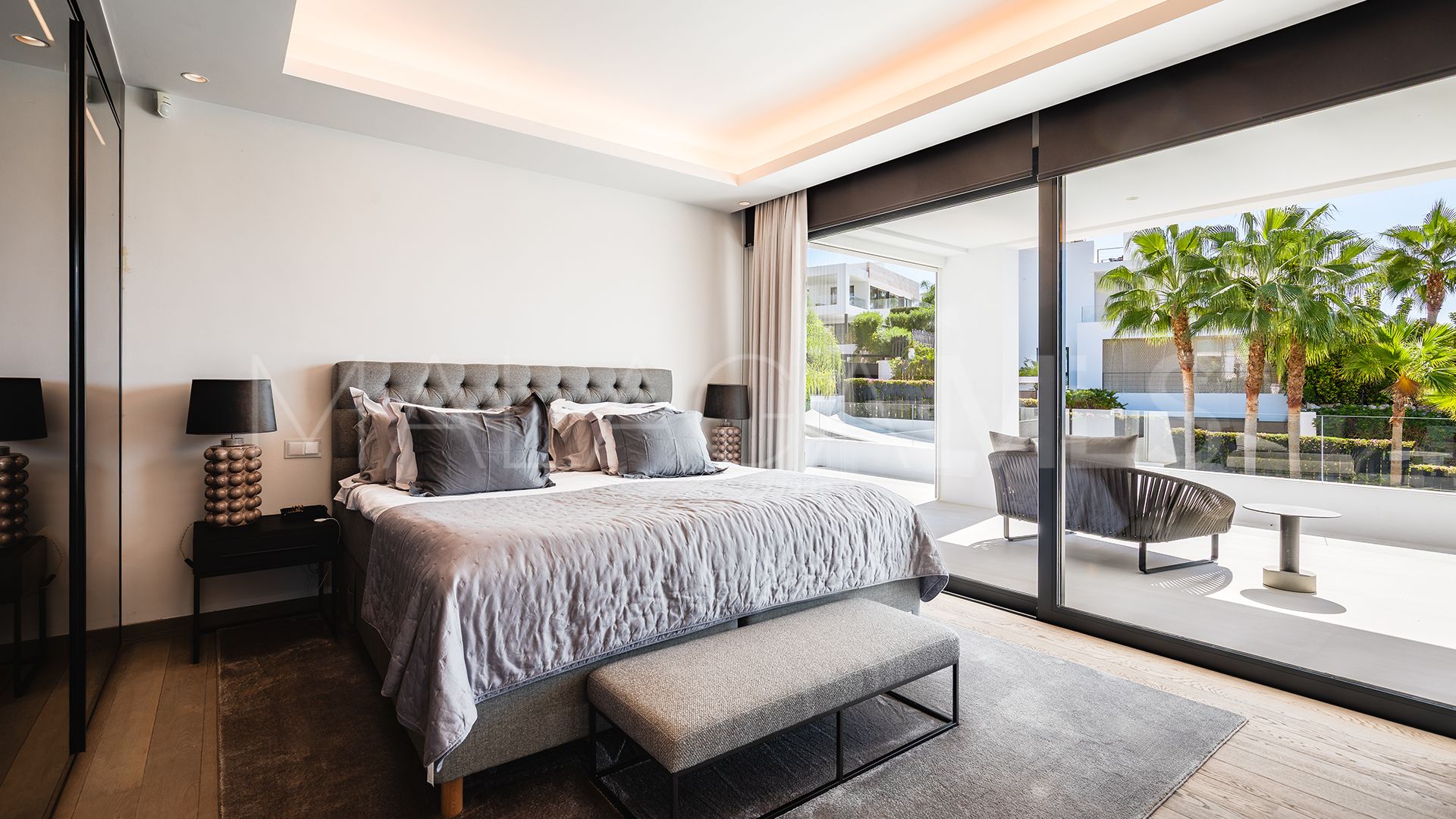 For sale Los Olivos villa with 7 bedrooms