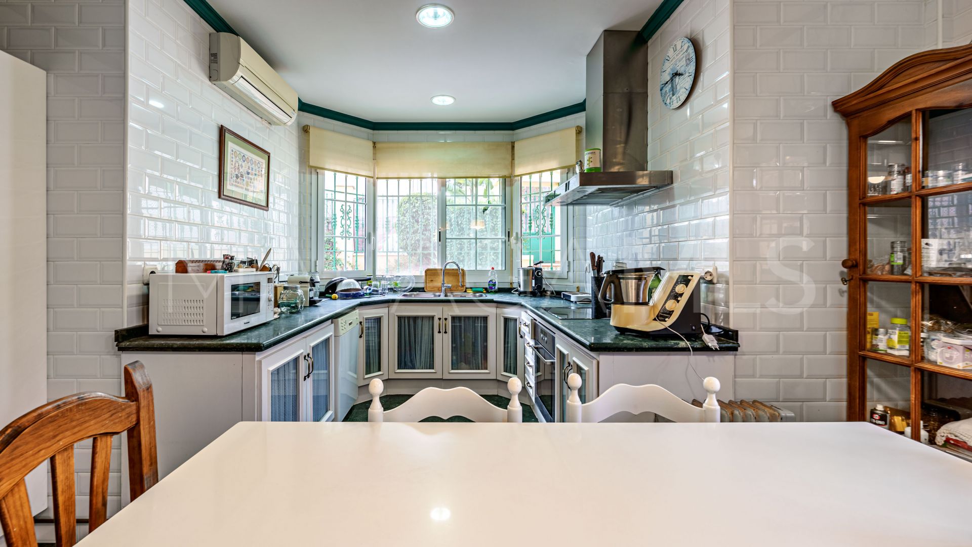 Villa a la venta with 4 bedrooms in Malaga - Este